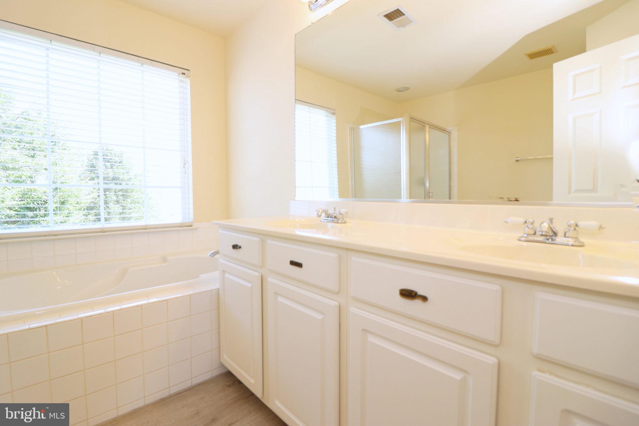 HUNTFIELD - Residential