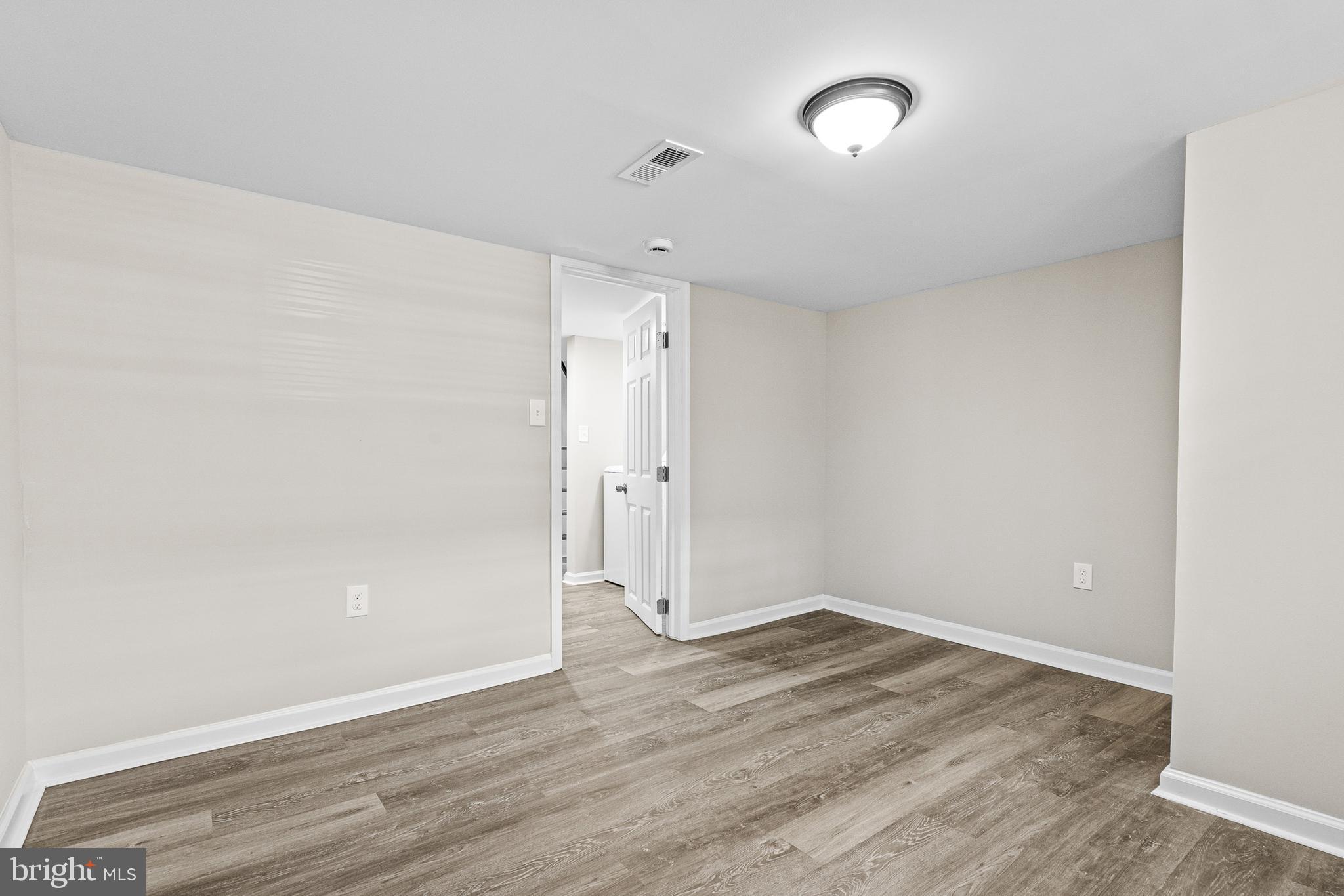 BROADWAY EAST - Residential