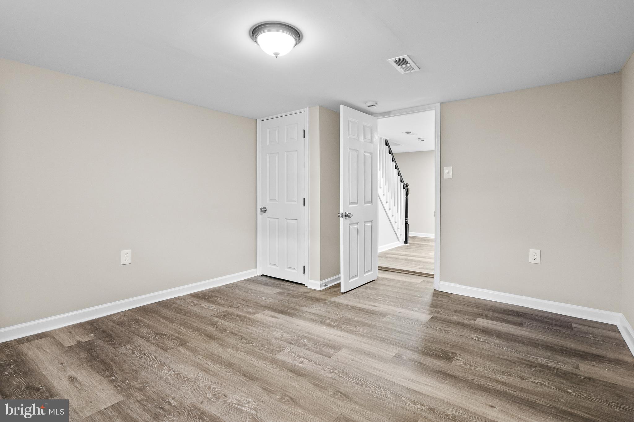 BROADWAY EAST - Residential