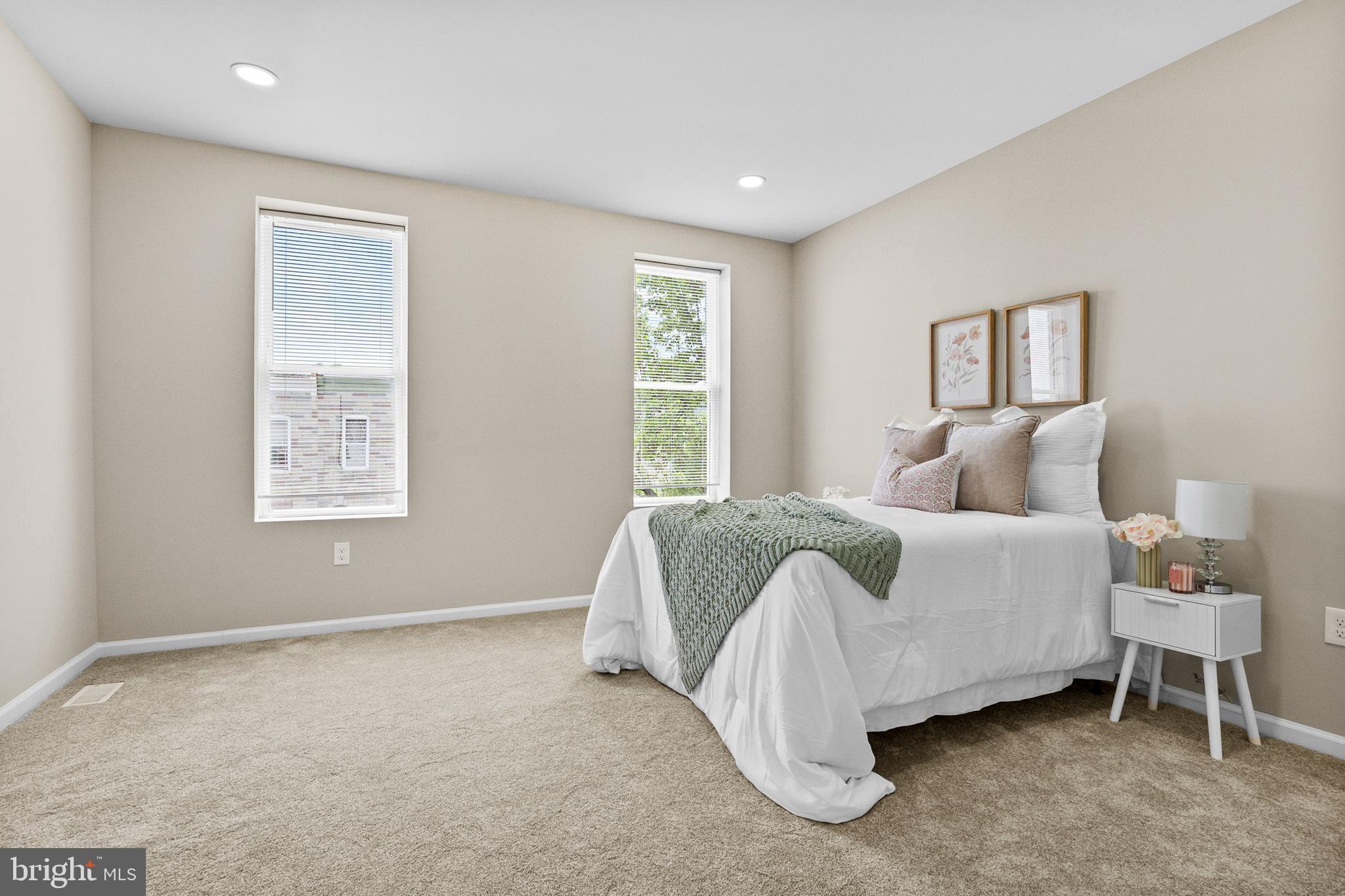 BROADWAY EAST - Residential