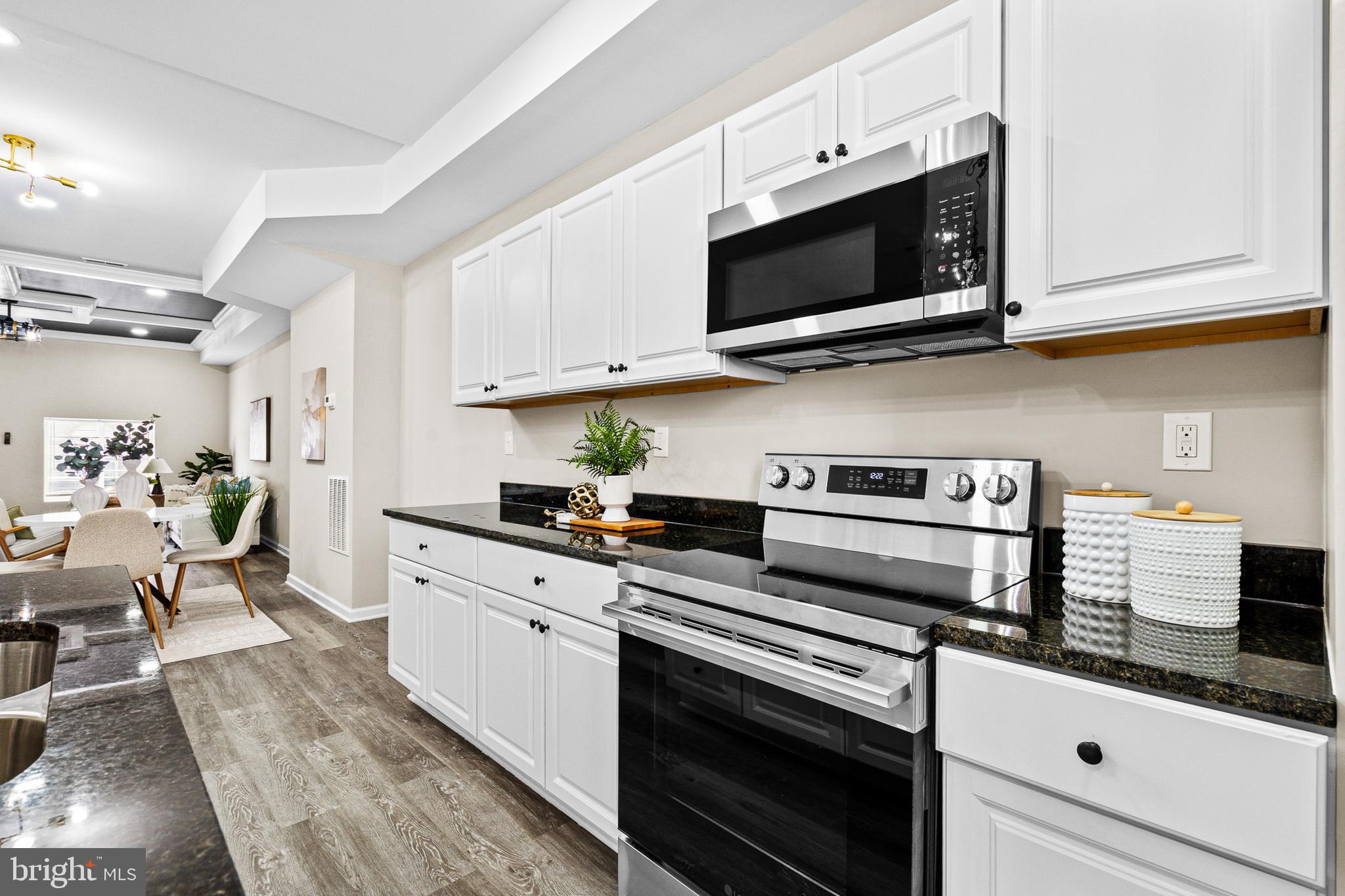 BROADWAY EAST - Residential