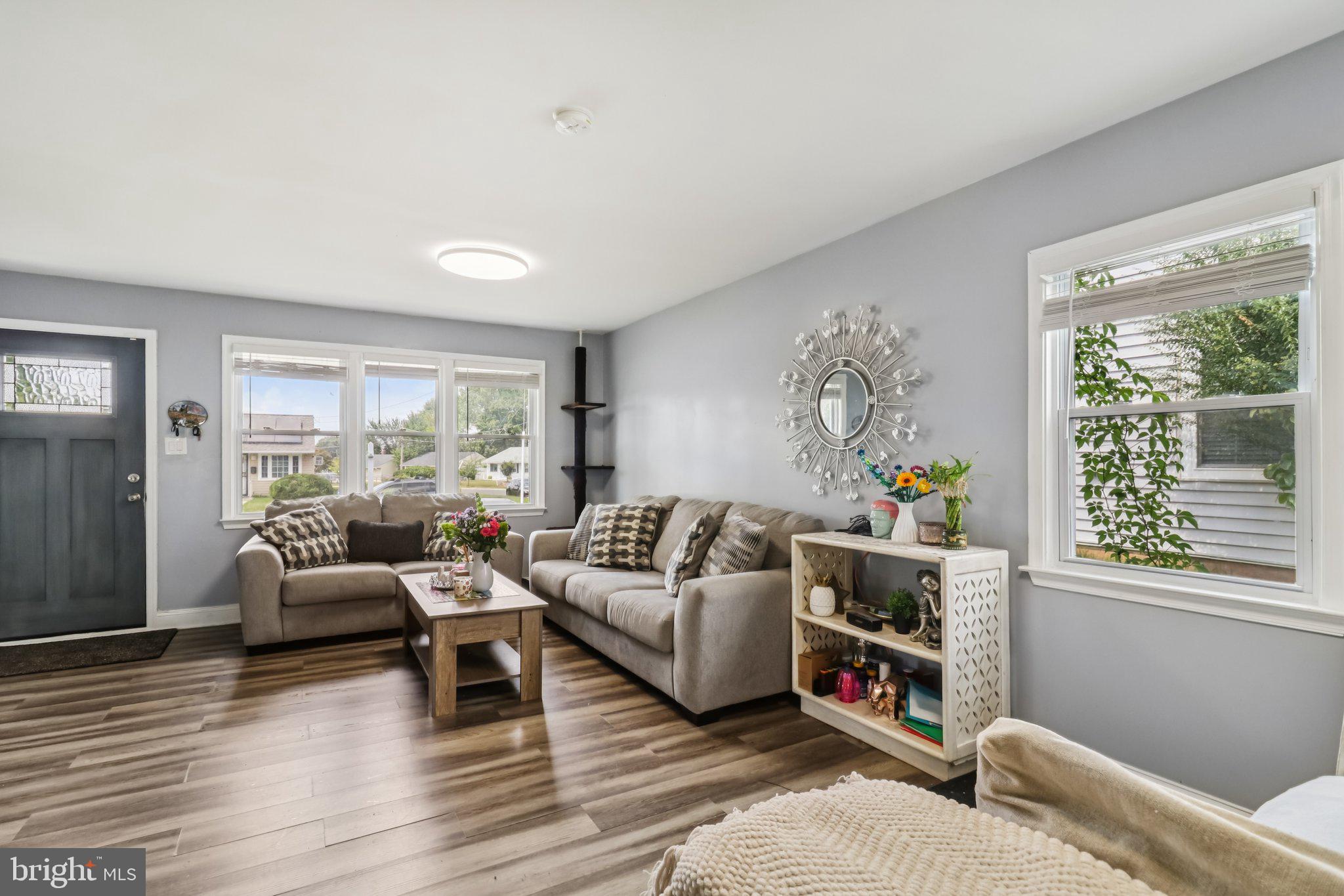 7100 SOUTHLAWN DRIVE