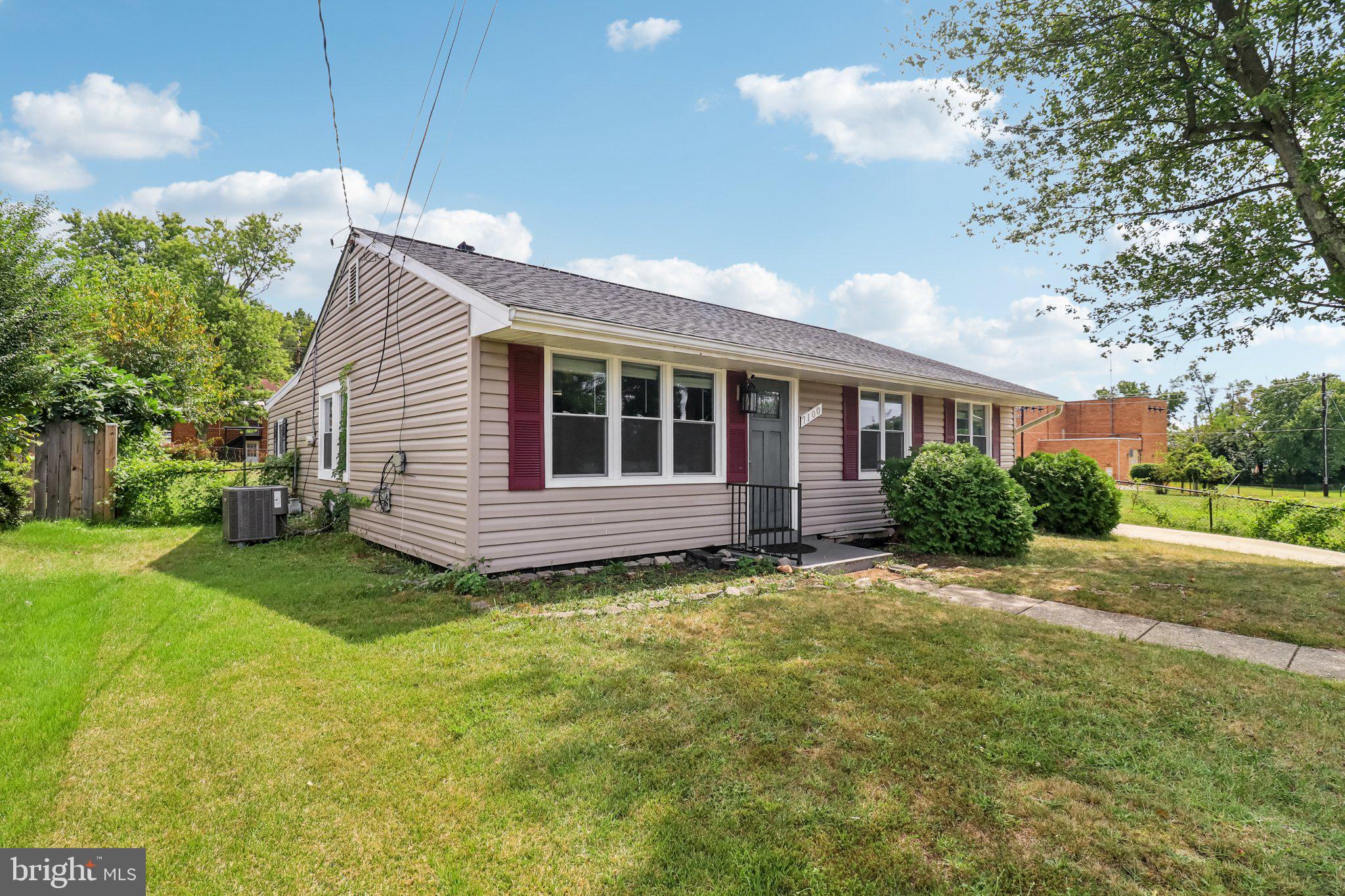 7100 SOUTHLAWN DRIVE