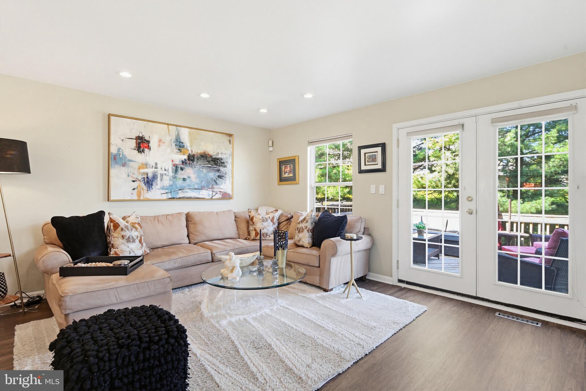 TIMBERGROVE - Residential