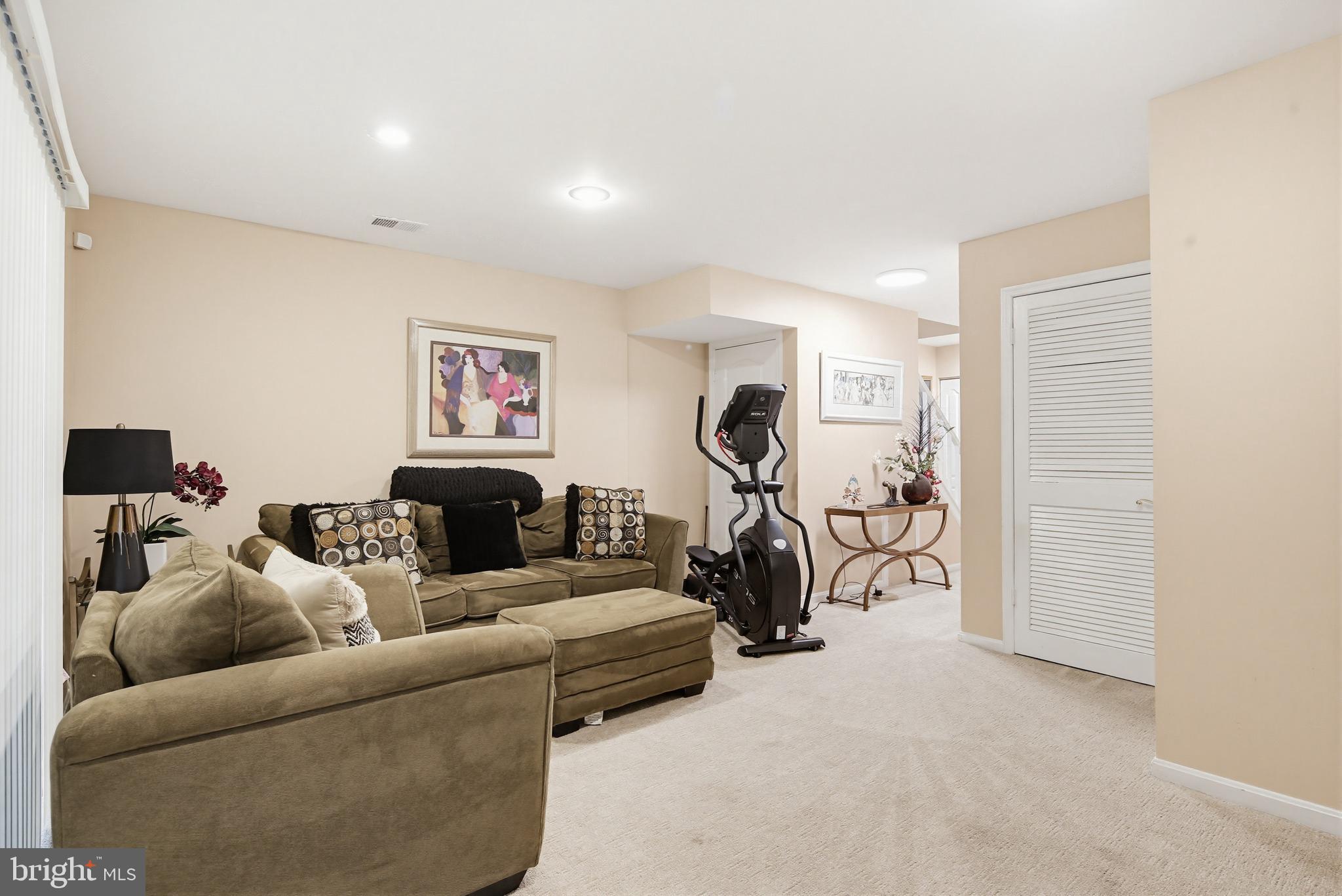 TIMBERGROVE - Residential