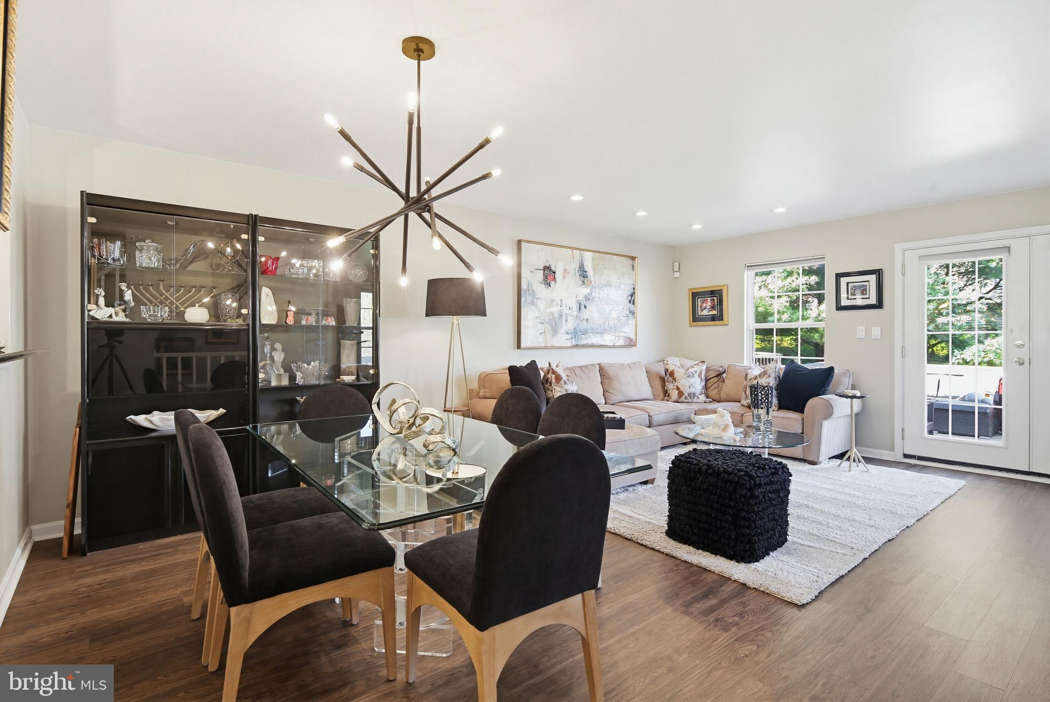 TIMBERGROVE - Residential