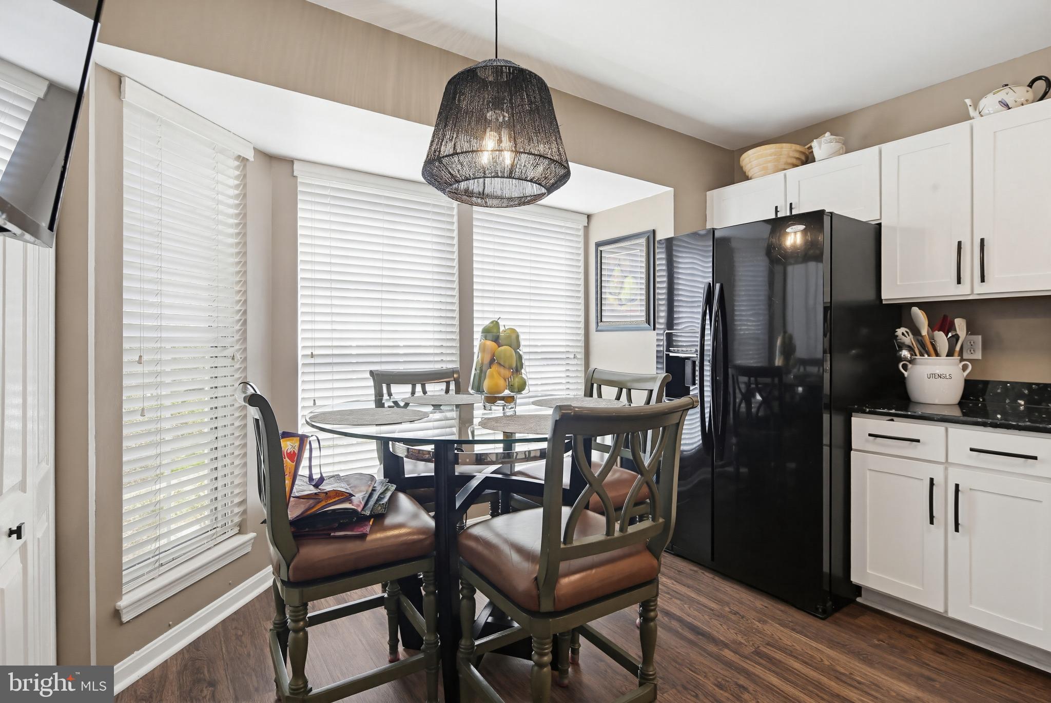 TIMBERGROVE - Residential