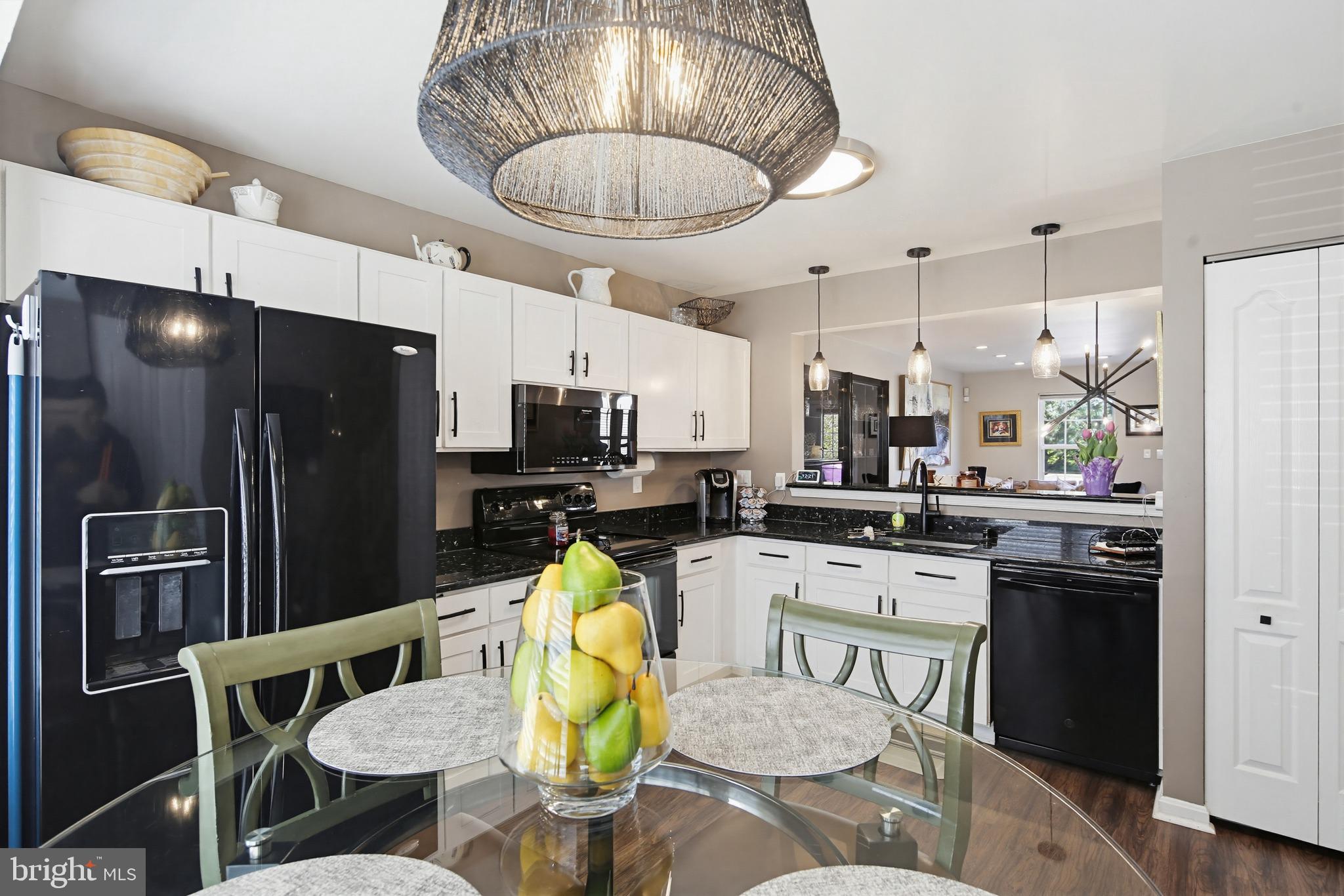 TIMBERGROVE - Residential