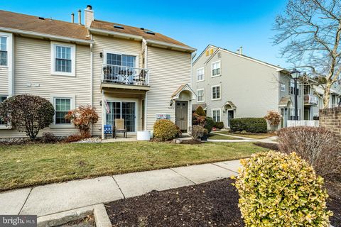 308 SEDGEFIELD DRIVE B MOUNT LAUREL NJ 08054