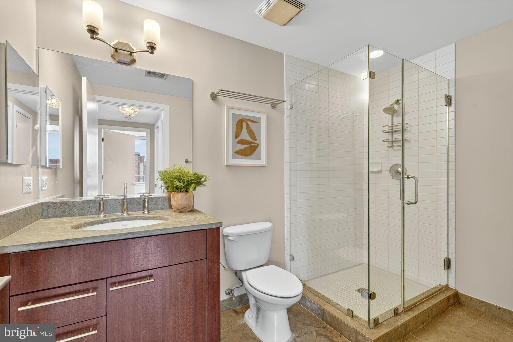 COURTHOUSE - Residential Lease