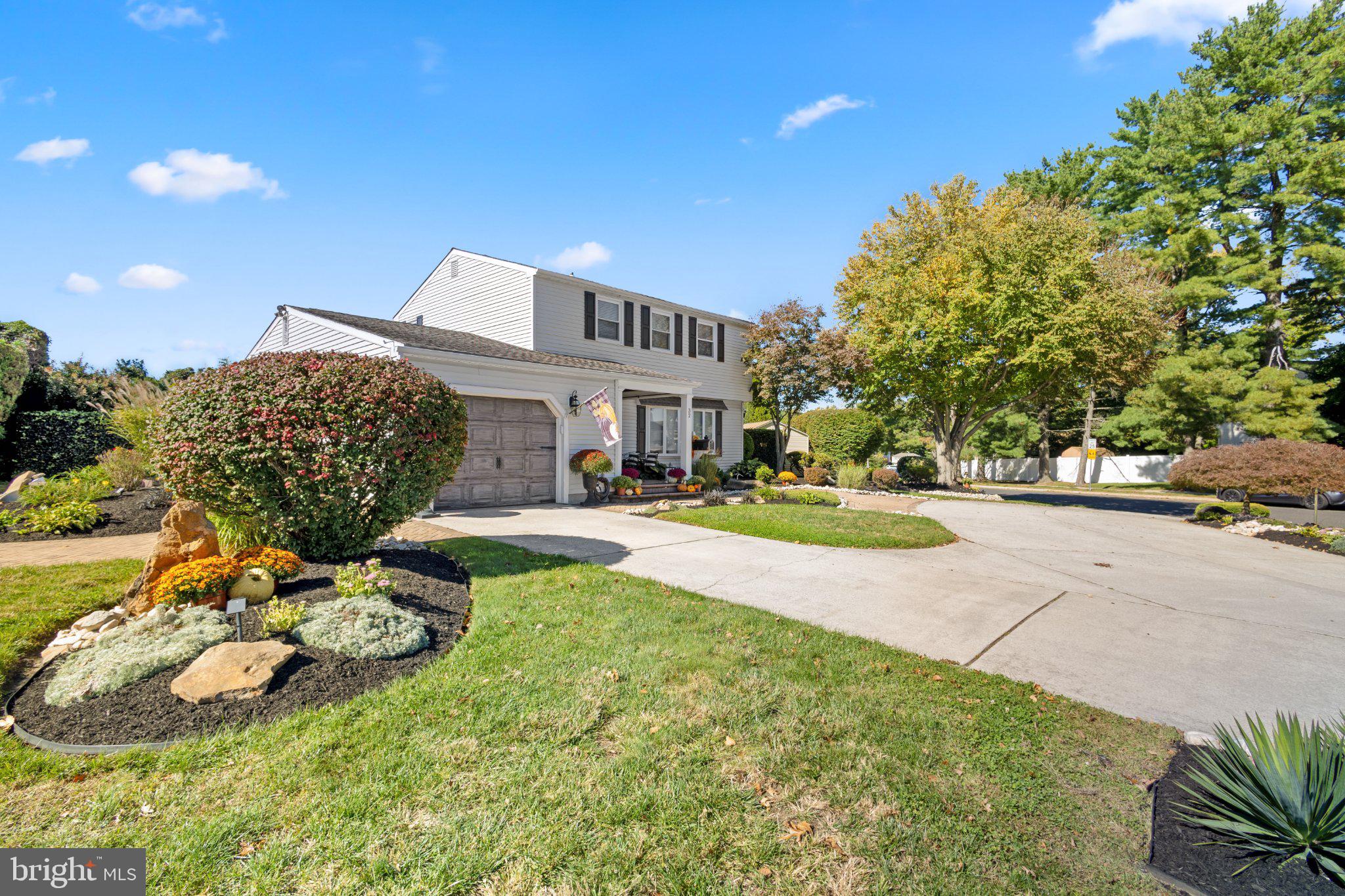 32 LINCOLN DRIVE