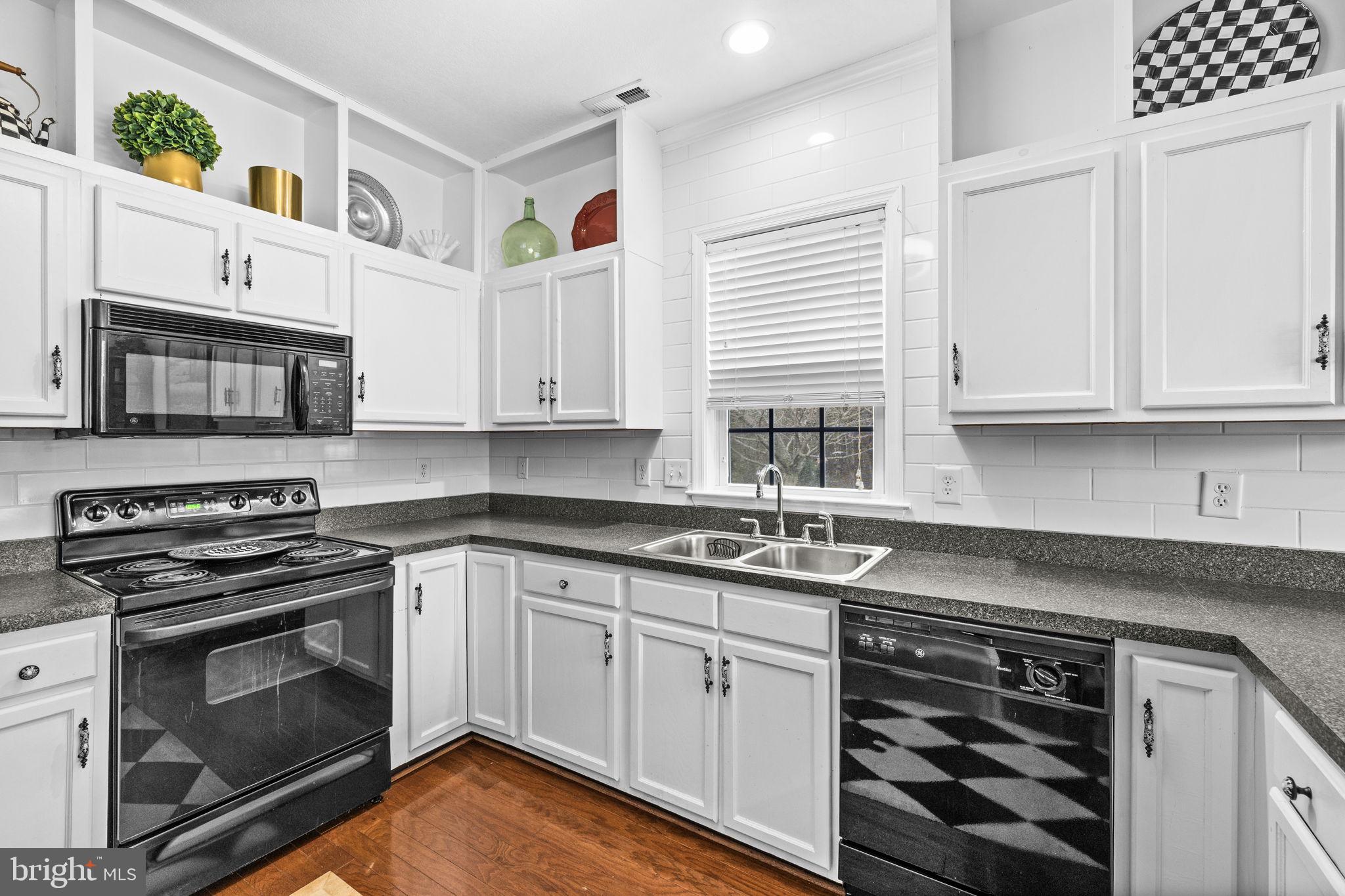 LEGACY WOODS - Residential