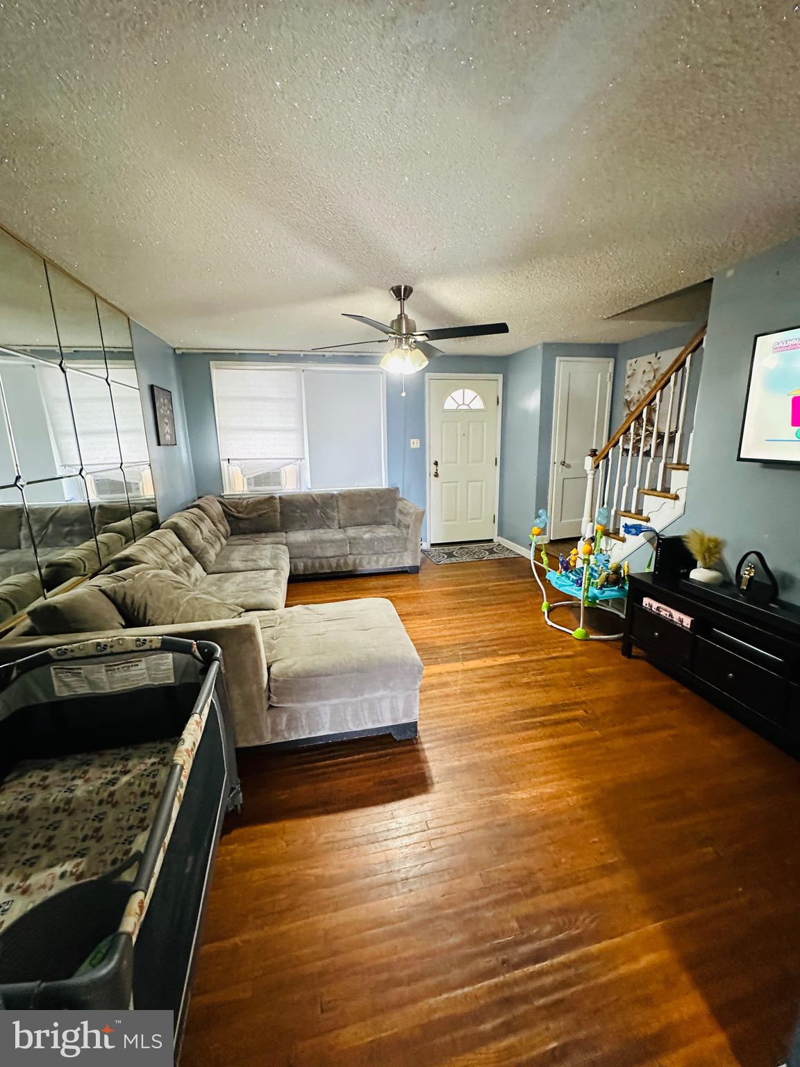 OXFORD CIRCLE - Residential