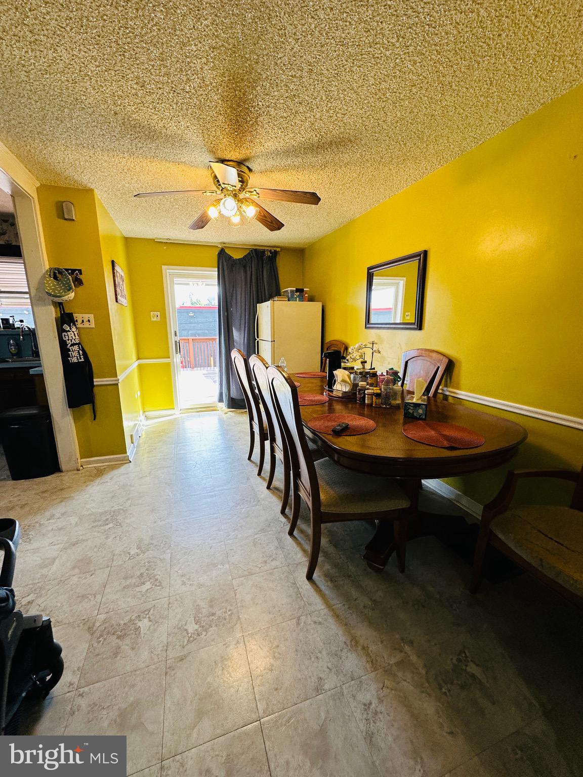 OXFORD CIRCLE - Residential