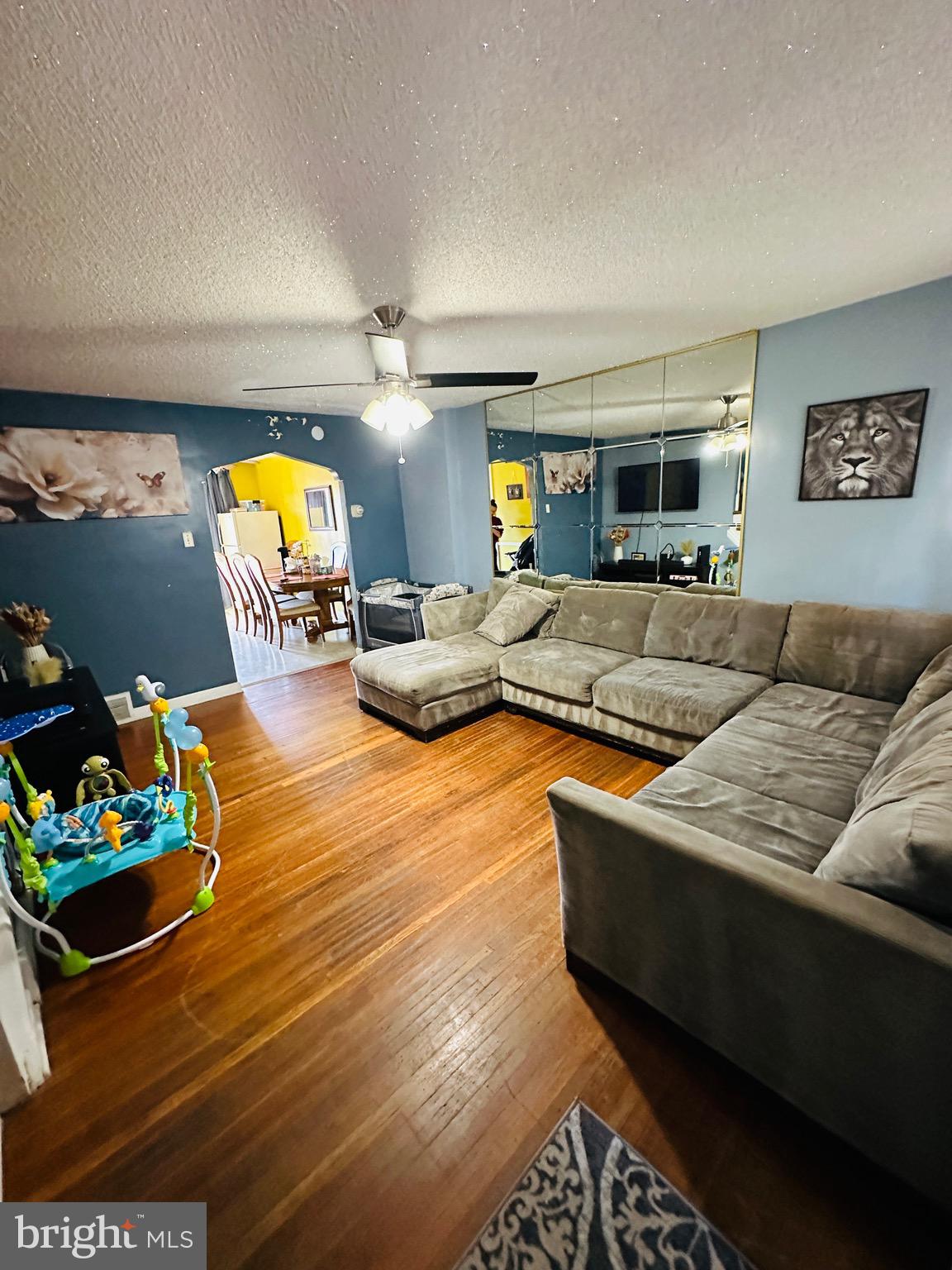 OXFORD CIRCLE - Residential