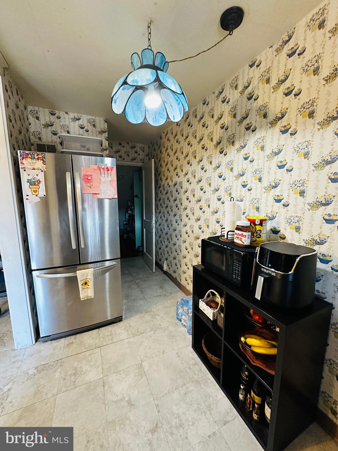 OXFORD CIRCLE - Residential