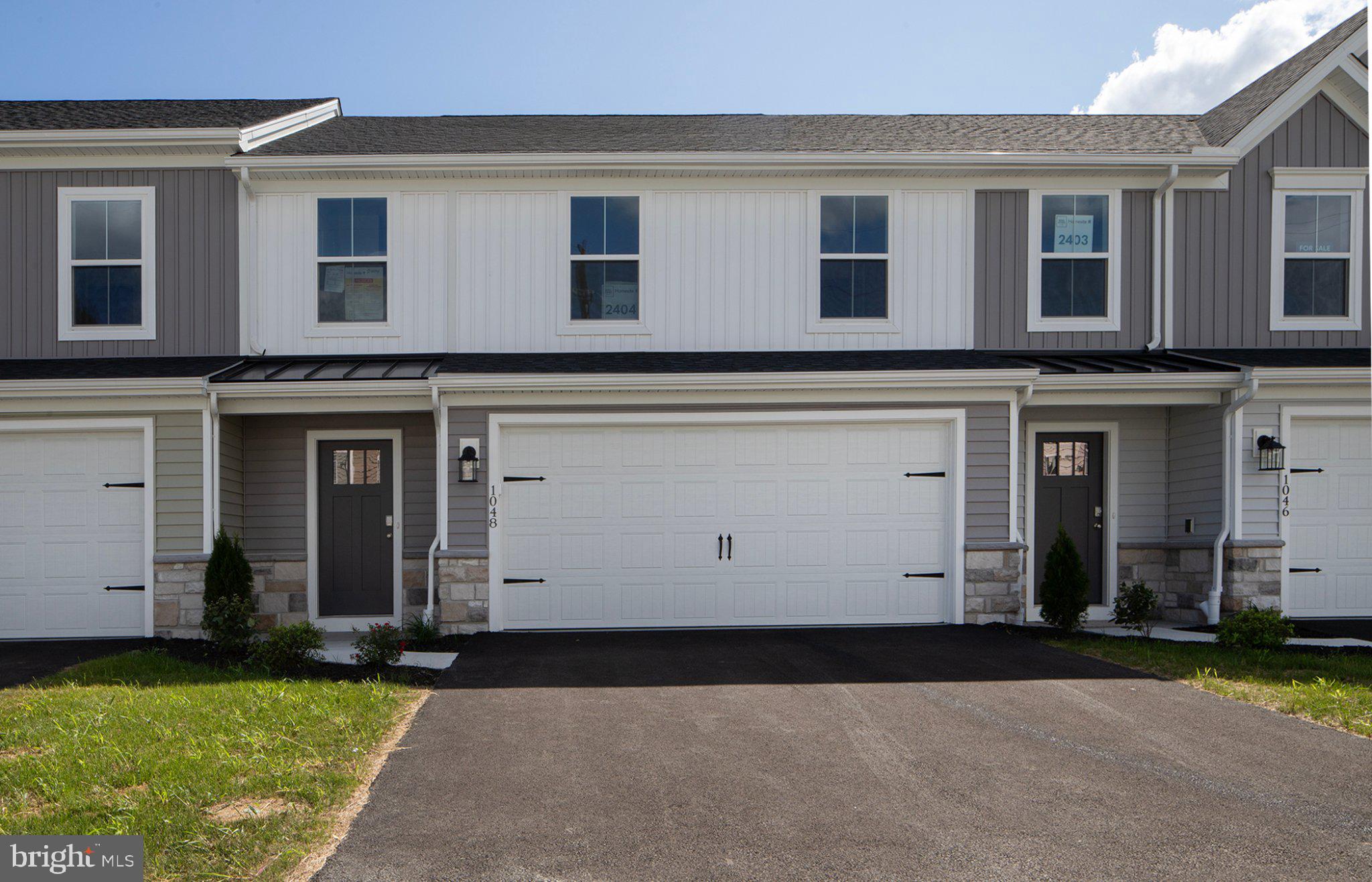 1048 ADDIE LANE