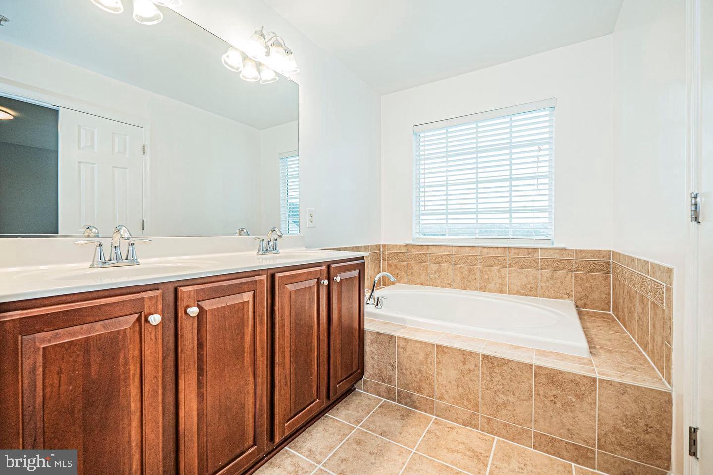 GREENWAY VILLAGE - Residential Lease