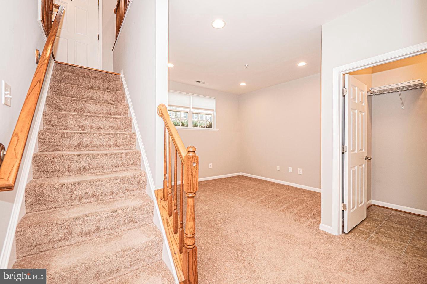 GREENWAY VILLAGE - Residential Lease