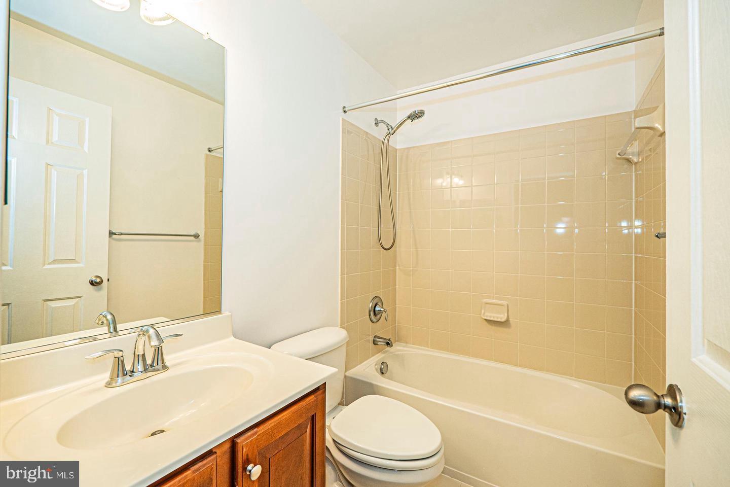 GREENWAY VILLAGE - Residential Lease