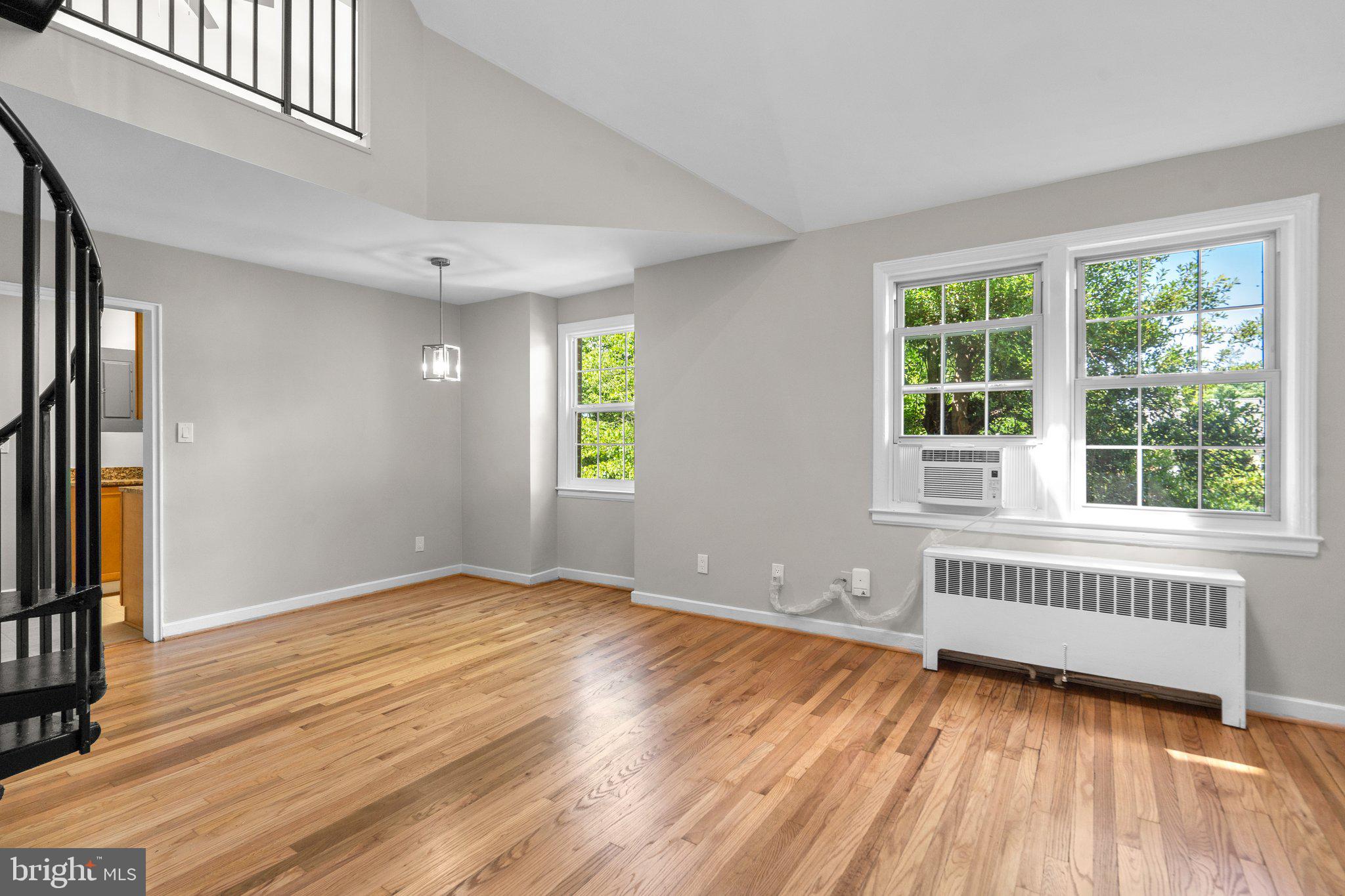 ROCK CREEK VILLAGE CONDOMINIUMS - Residential