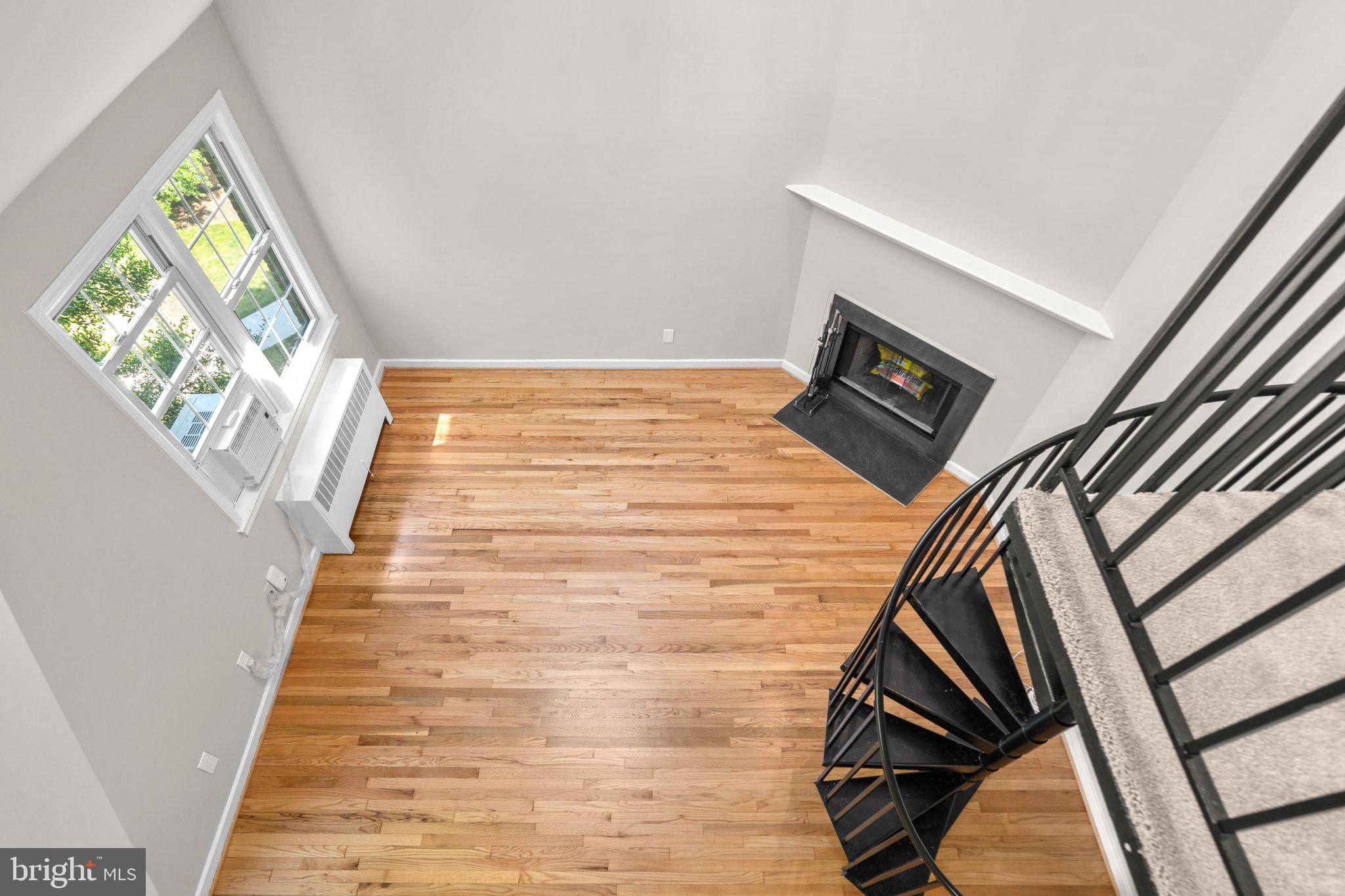 ROCK CREEK VILLAGE CONDOMINIUMS - Residential