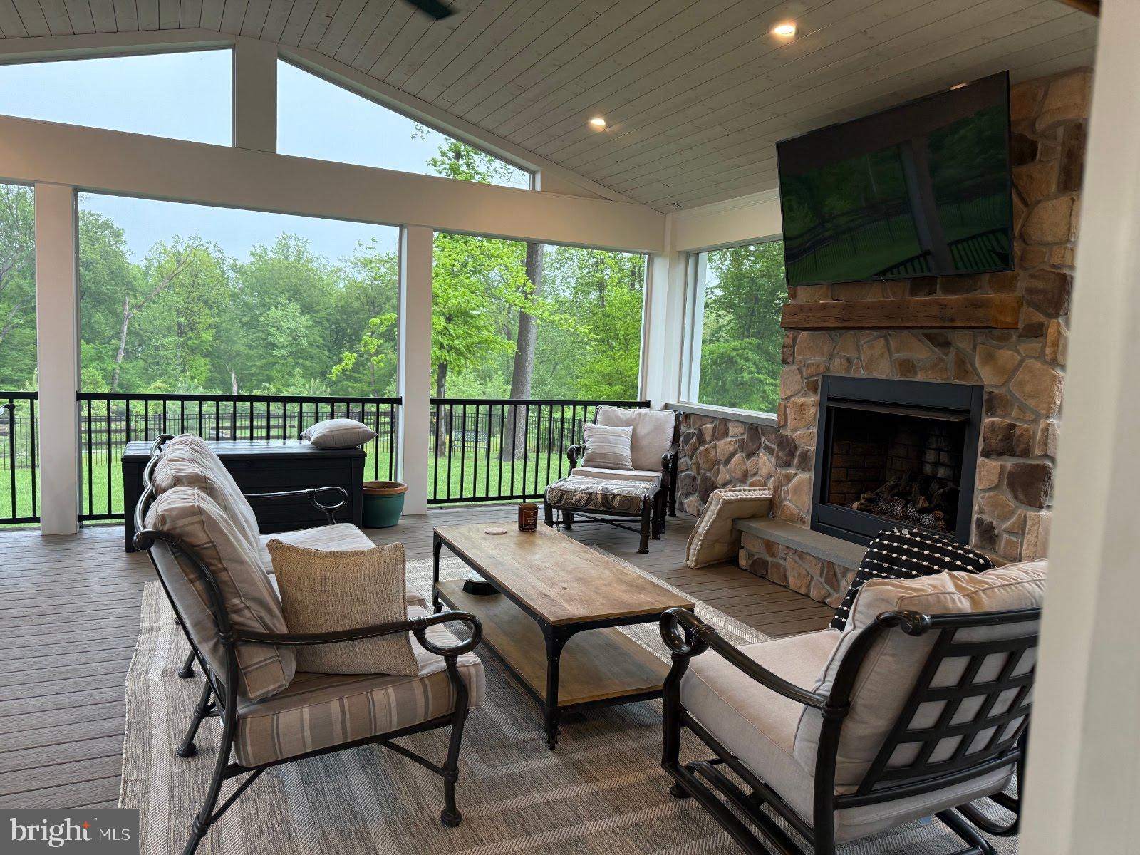 GREYSTONE - Residential