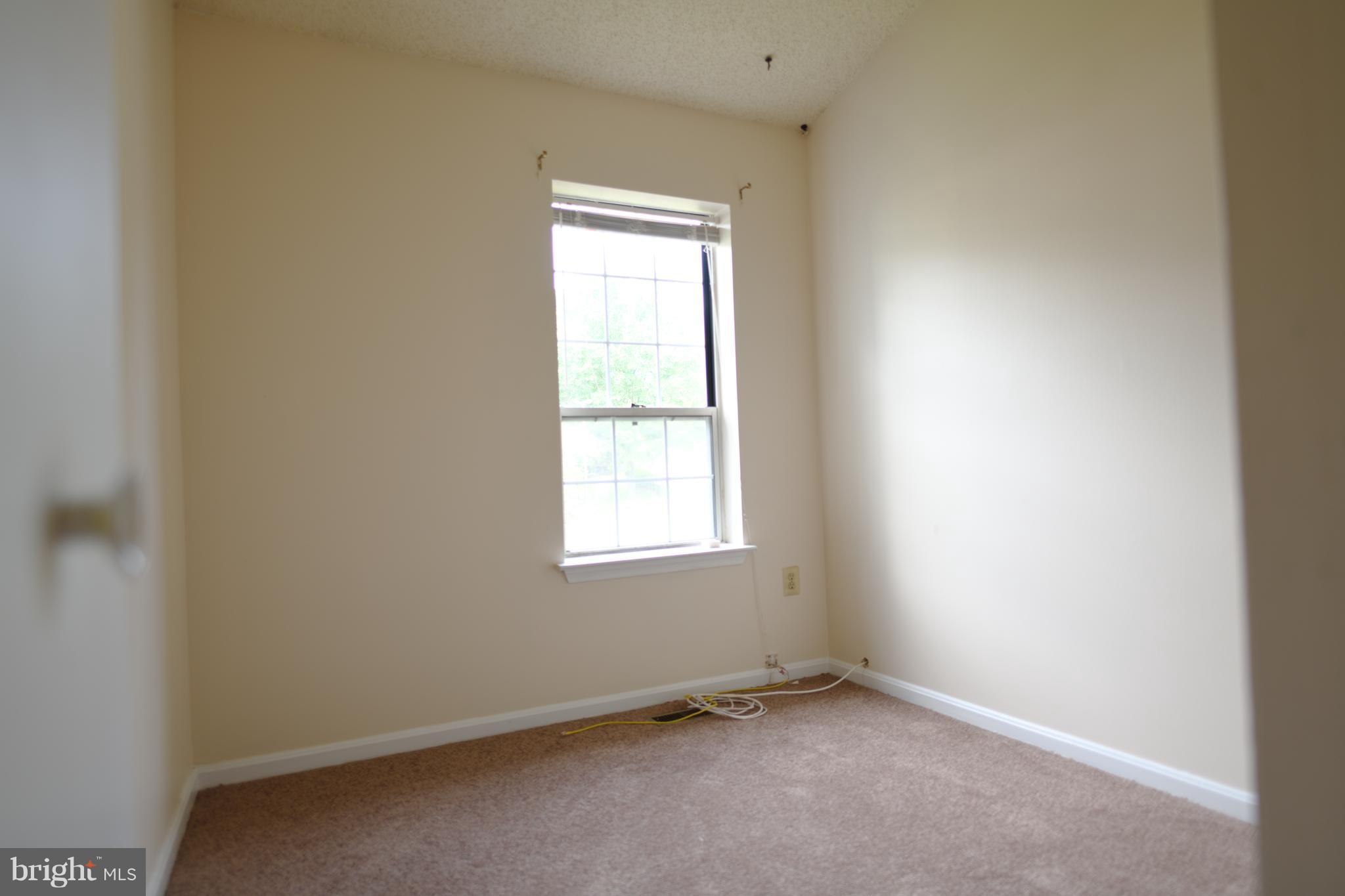 ENTERPRISE KNOLLS-PLAT S - Residential Lease