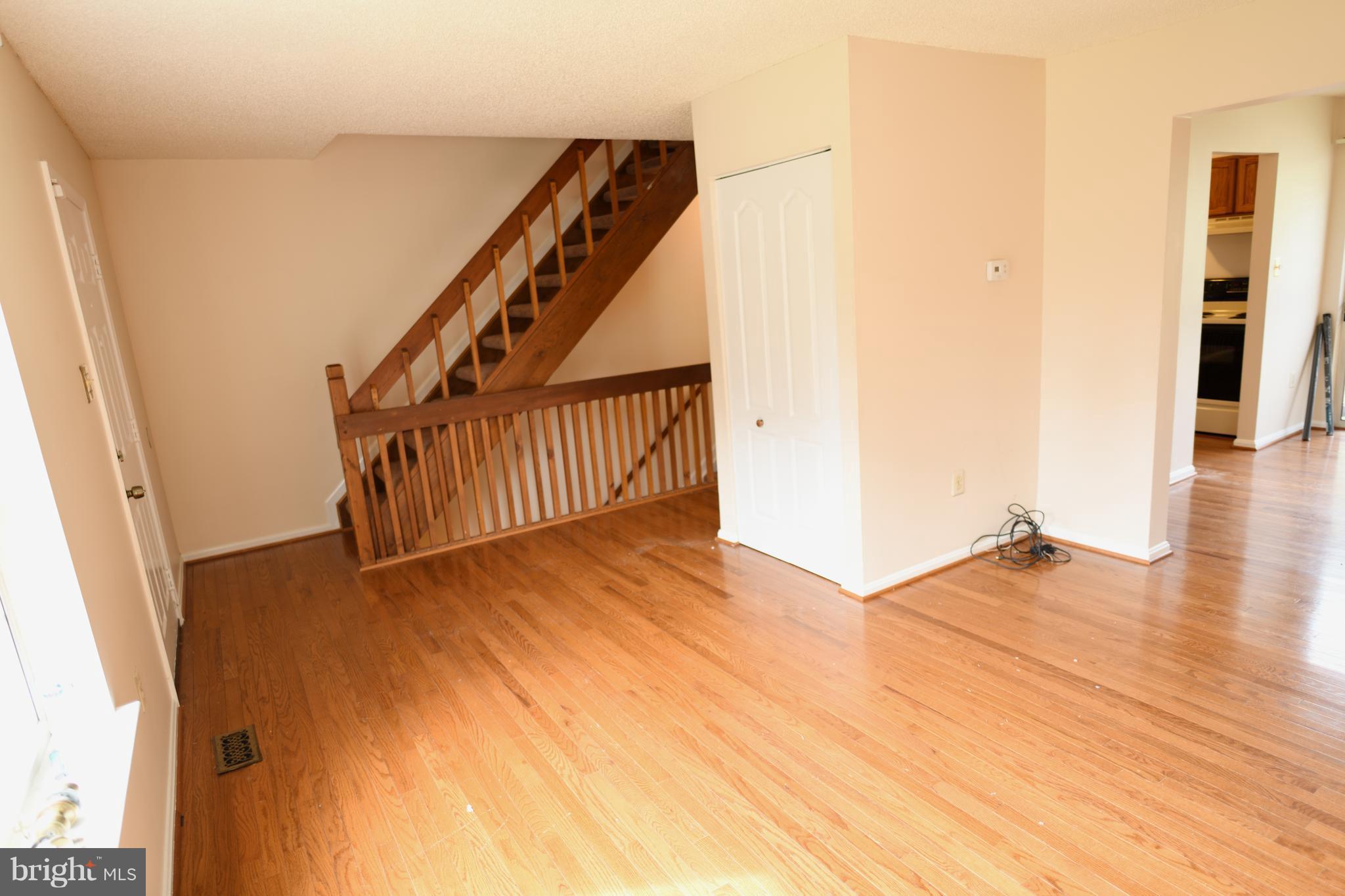 ENTERPRISE KNOLLS-PLAT S - Residential Lease