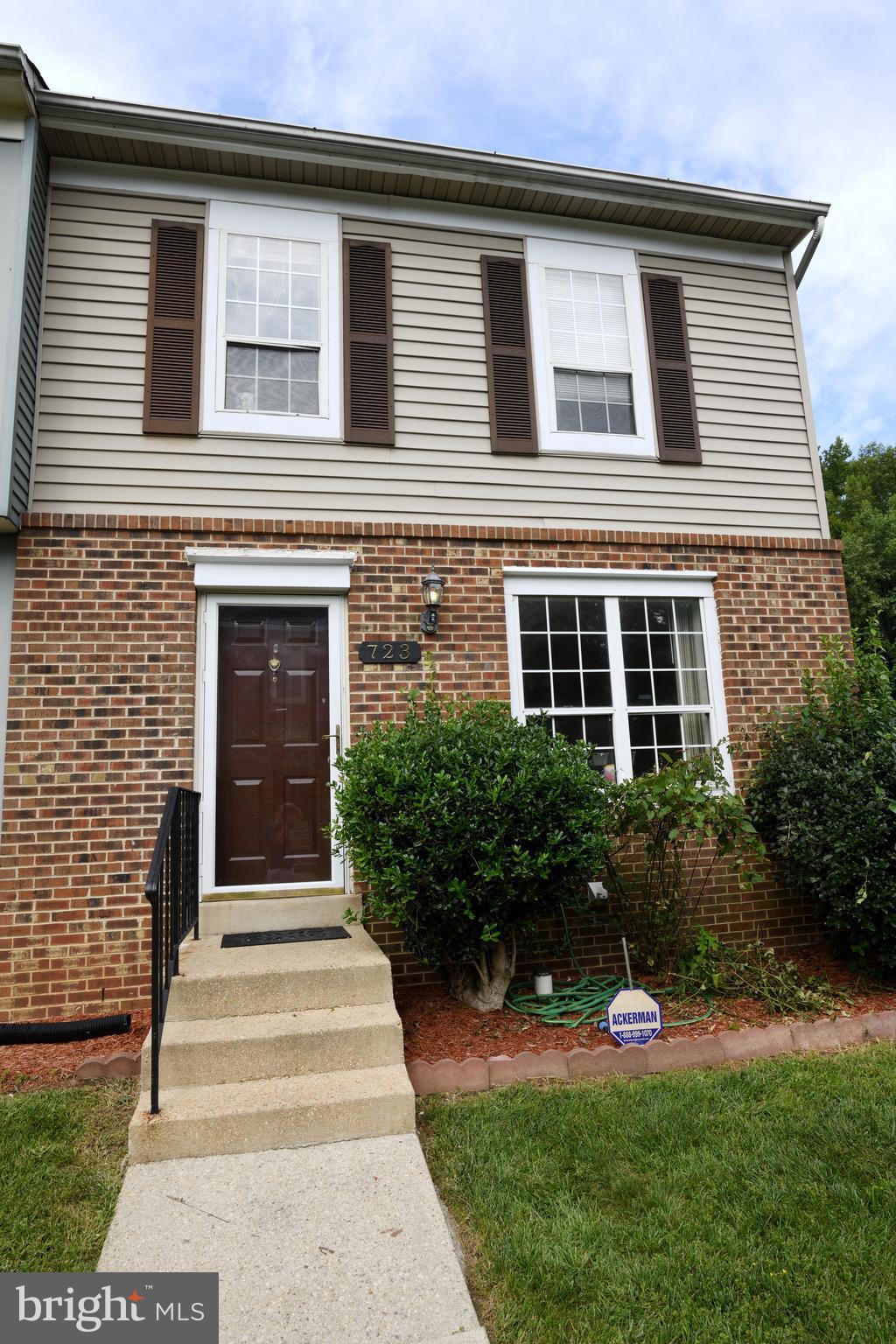 ENTERPRISE KNOLLS-PLAT S - Residential Lease