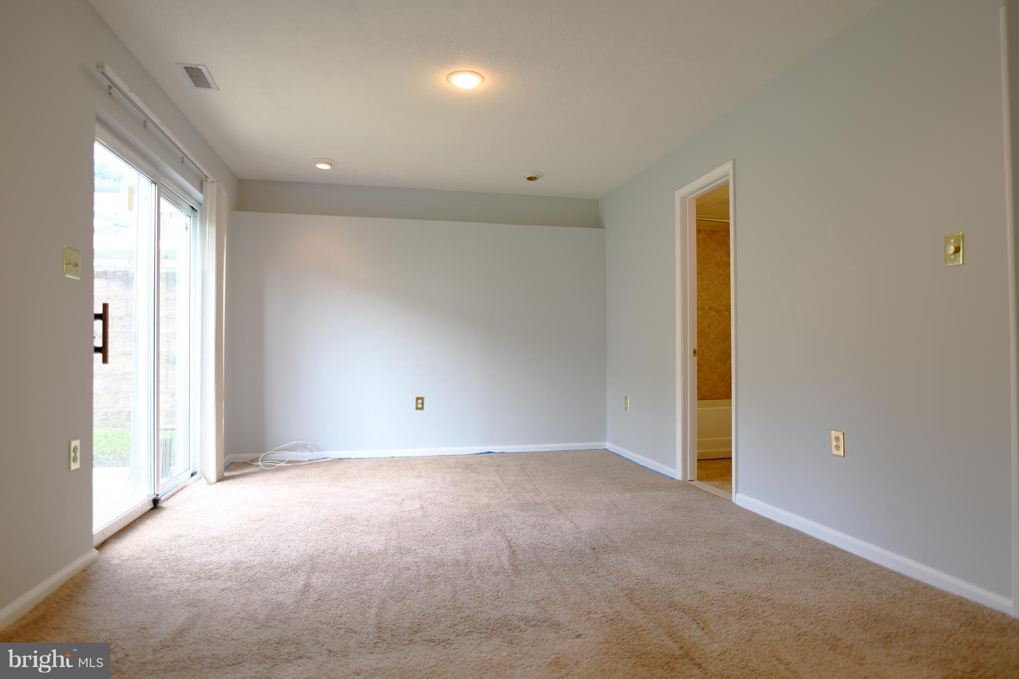 ENTERPRISE KNOLLS-PLAT S - Residential Lease