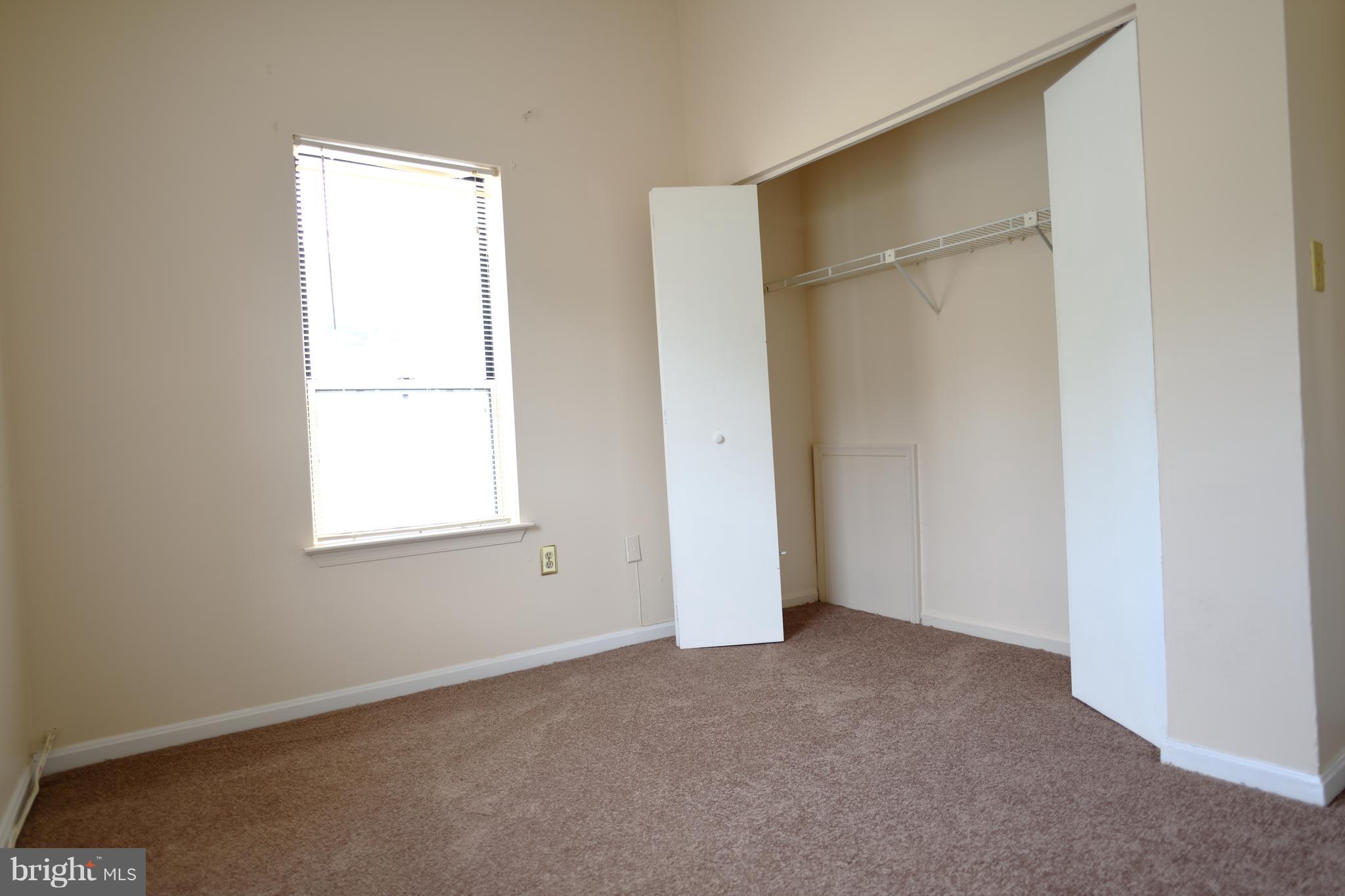 ENTERPRISE KNOLLS-PLAT S - Residential Lease