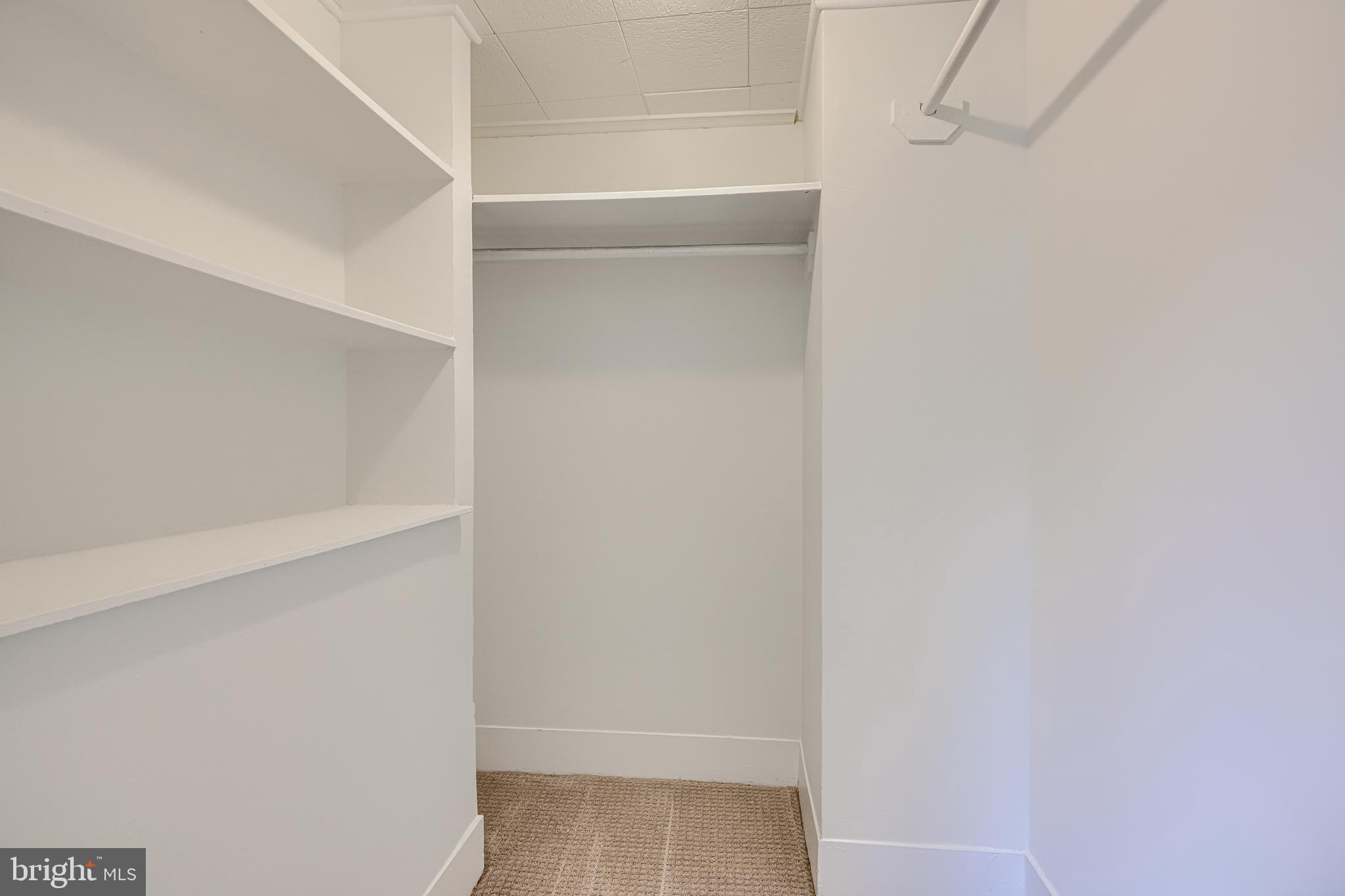 BUTCHERS HILL - Residential