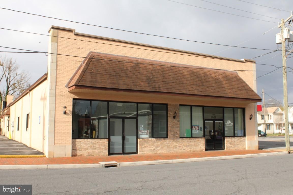 110 E HIGH STREET