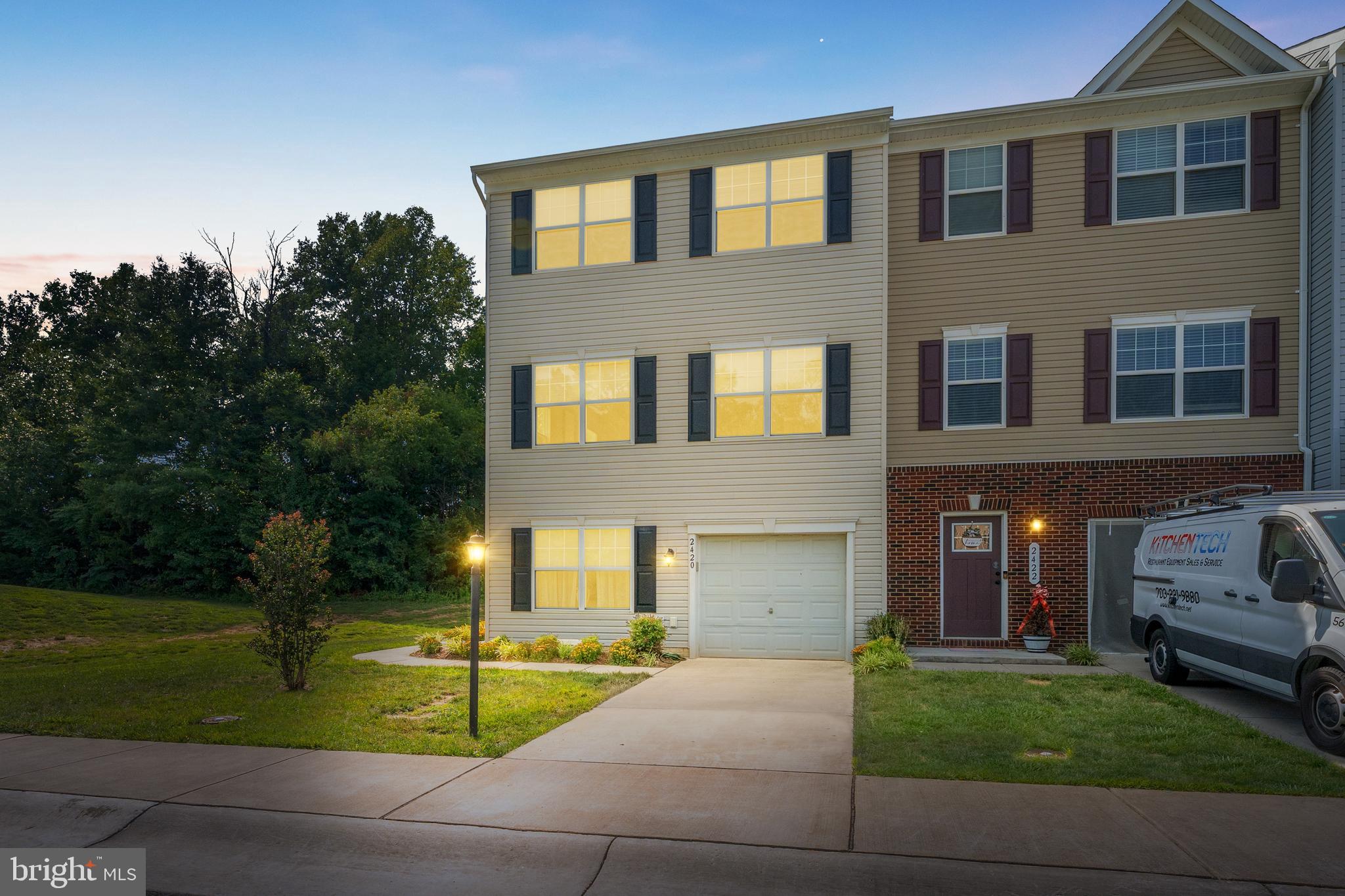2420 DRAKE LANE