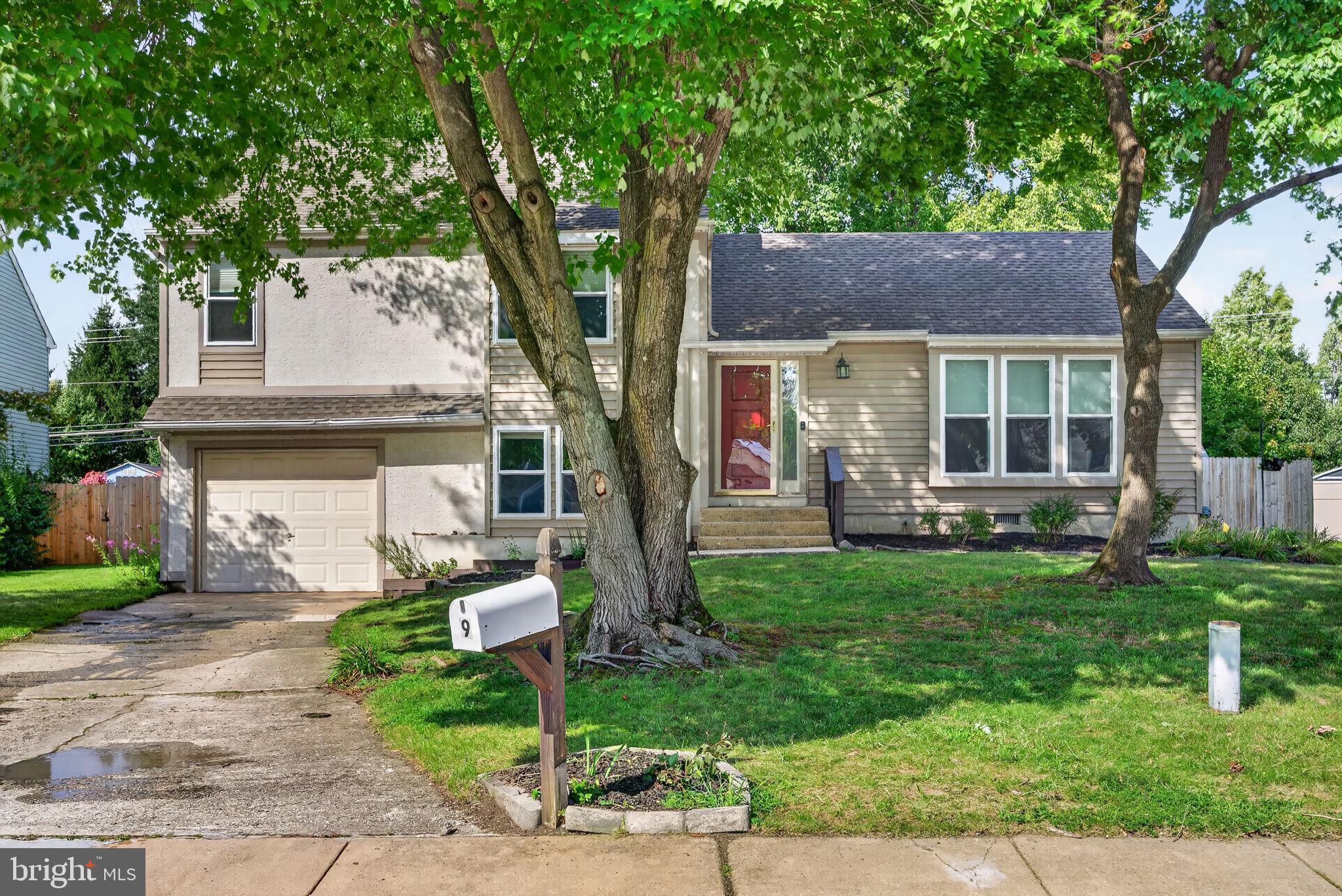 9 CAMELIA LANE