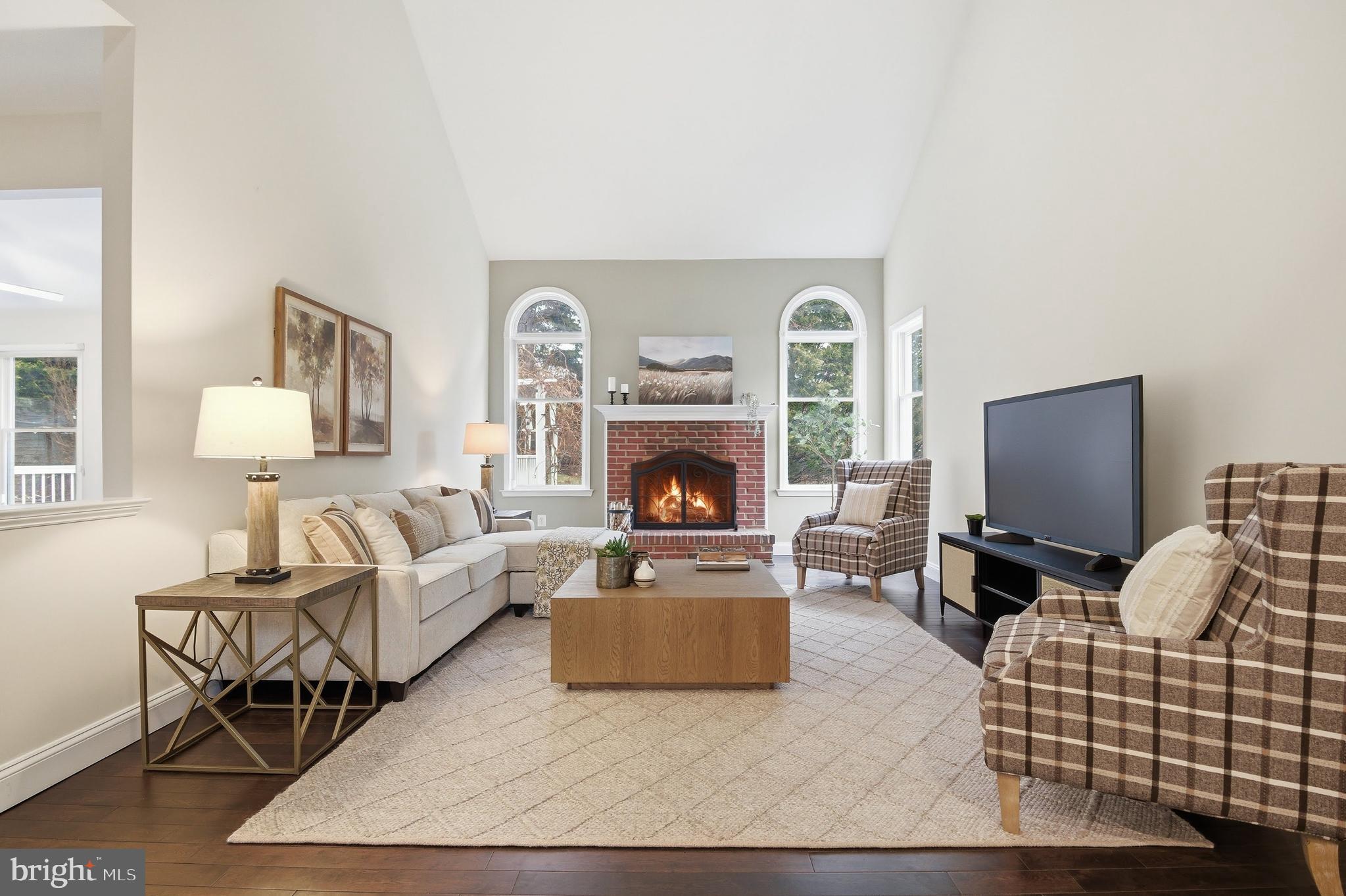 OAKTON RIDGE - Residential