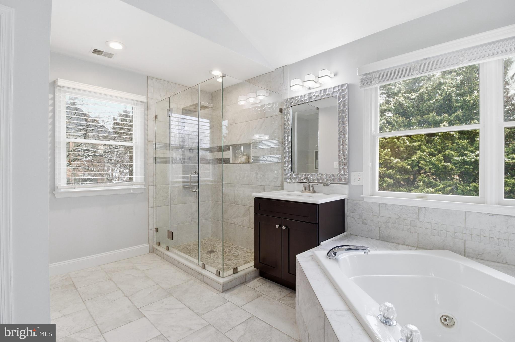 OAKTON RIDGE - Residential