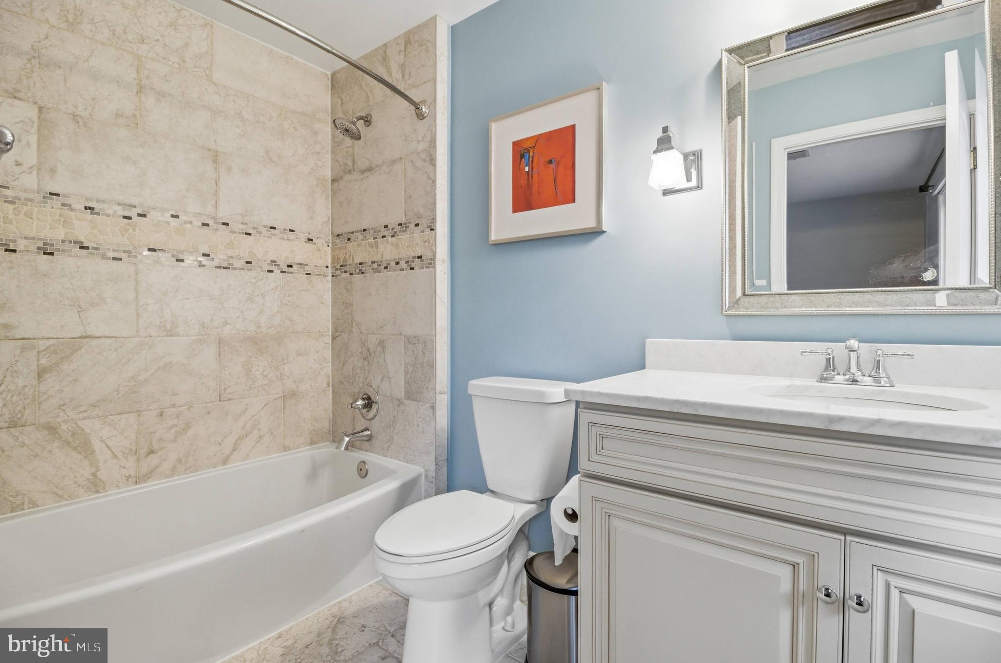 OAKTON RIDGE - Residential