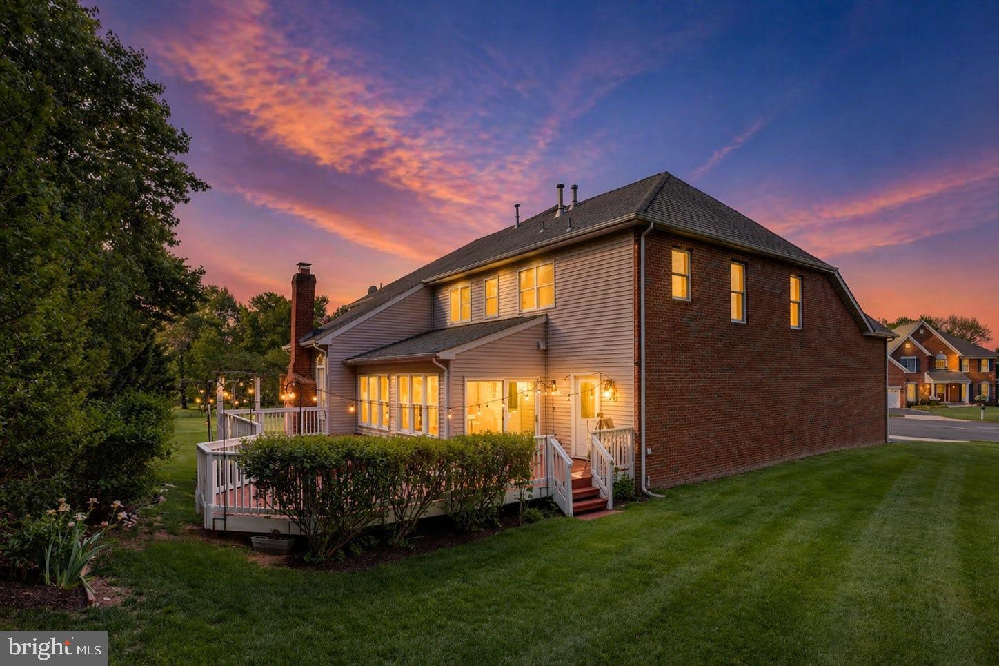 OAKTON RIDGE - Residential