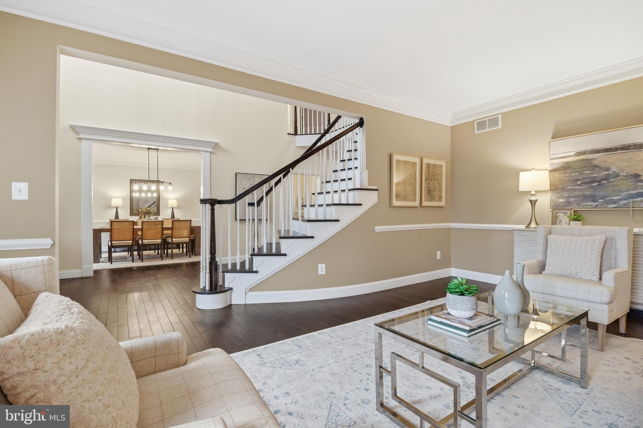 OAKTON RIDGE - Residential