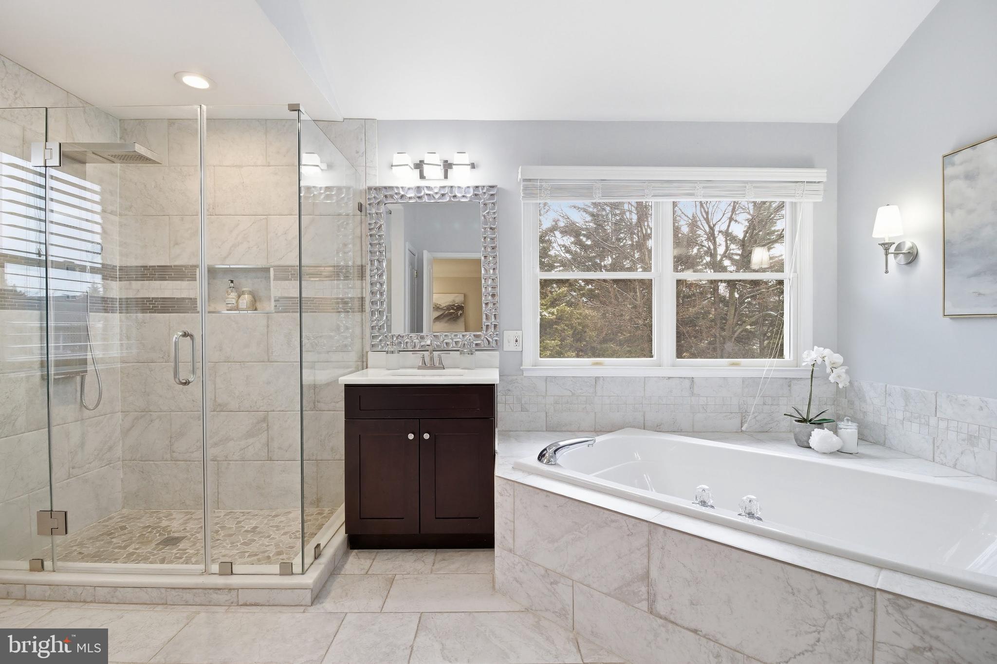 OAKTON RIDGE - Residential