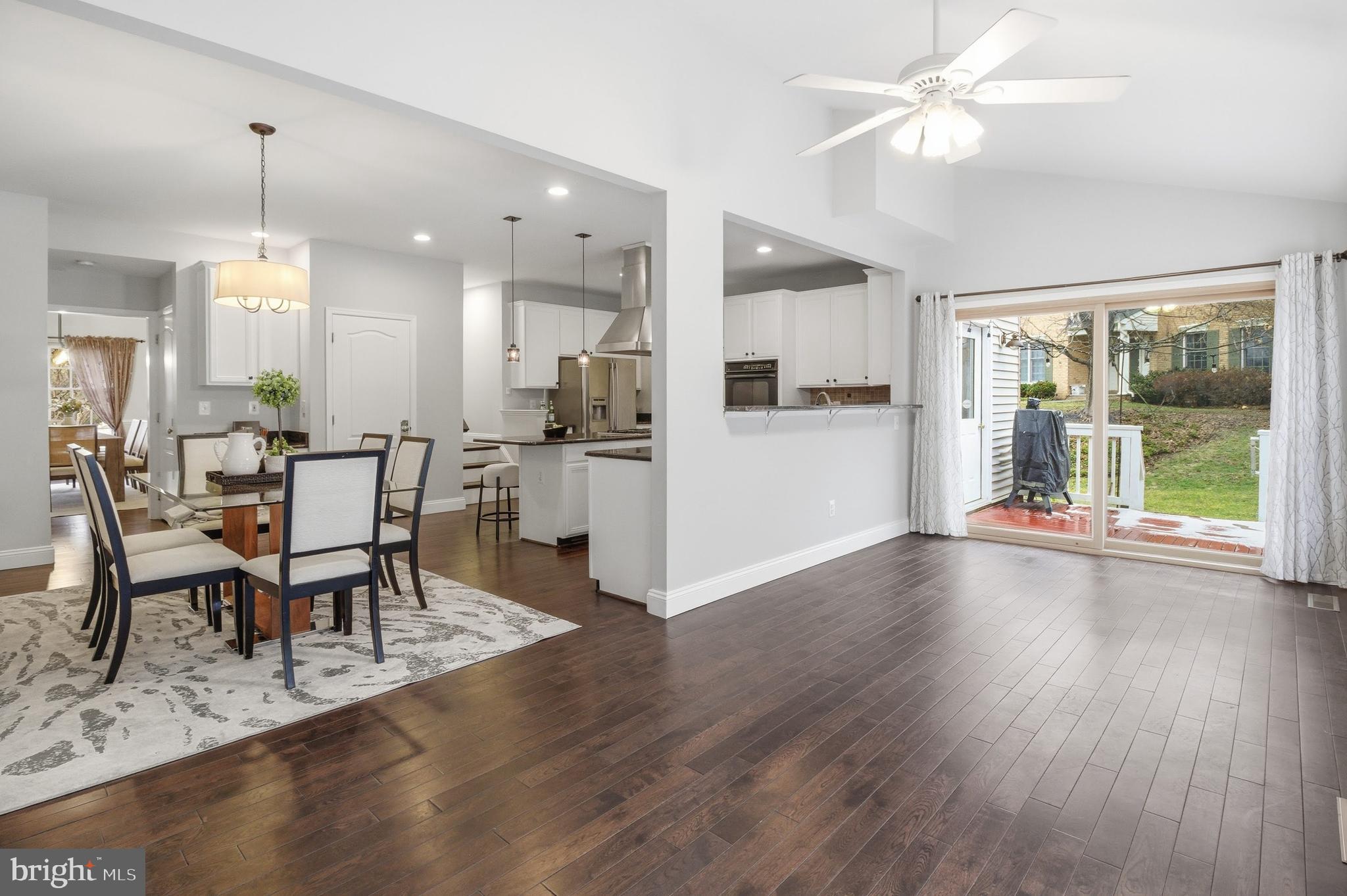 OAKTON RIDGE - Residential