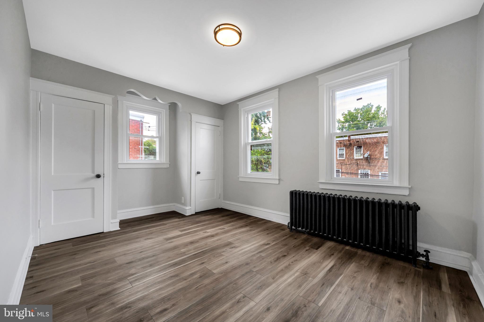 LANSDOWNE PARK - Residential