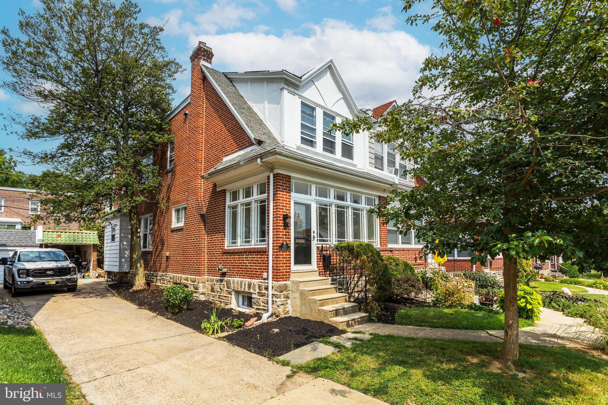181 W ALBEMARLE AVENUE