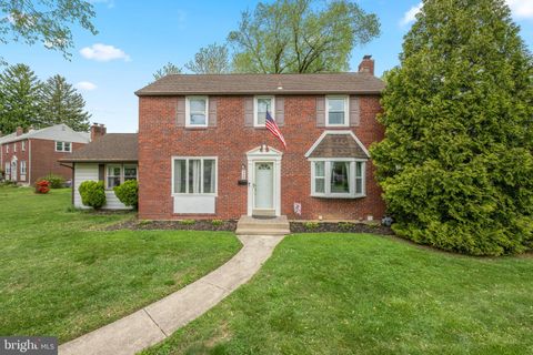 Photo of 548 Claremont Road, SPRINGFIELD, PA 19064 (MLS # PADE2114542)