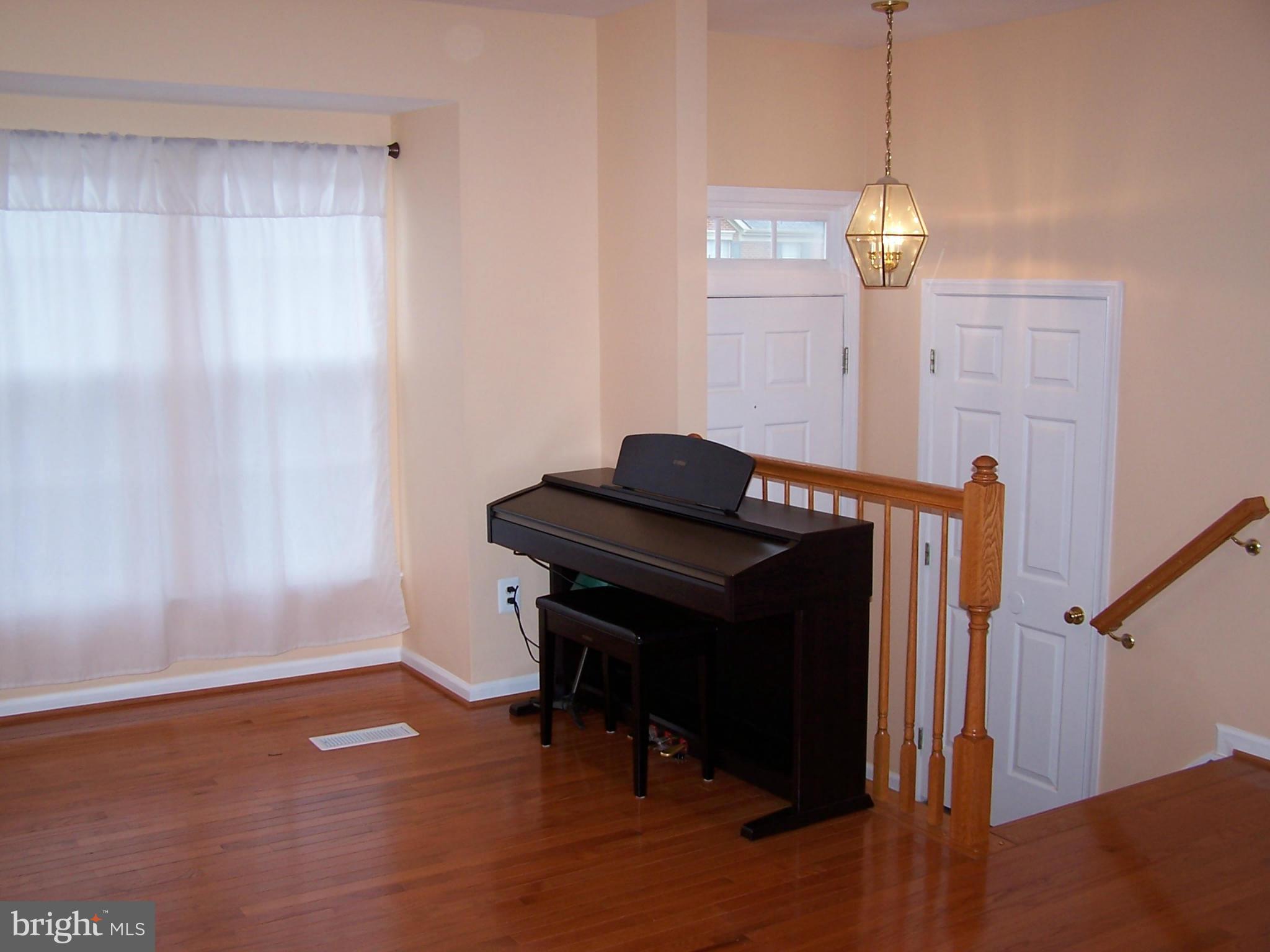 ISLAND CREEK - Residential