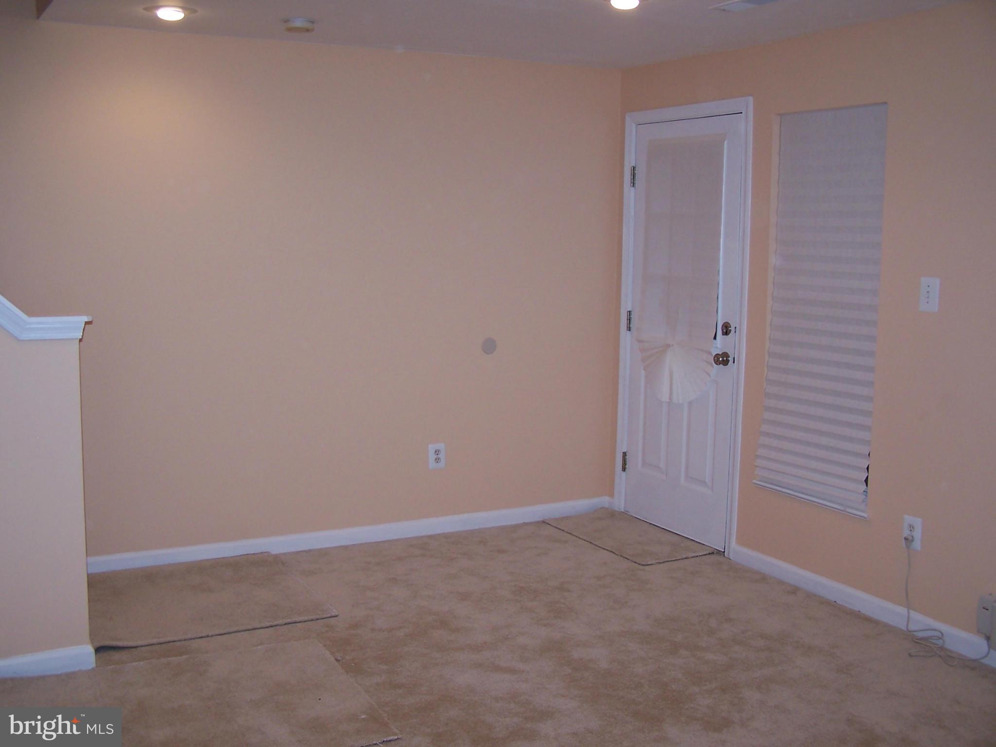 ISLAND CREEK - Residential