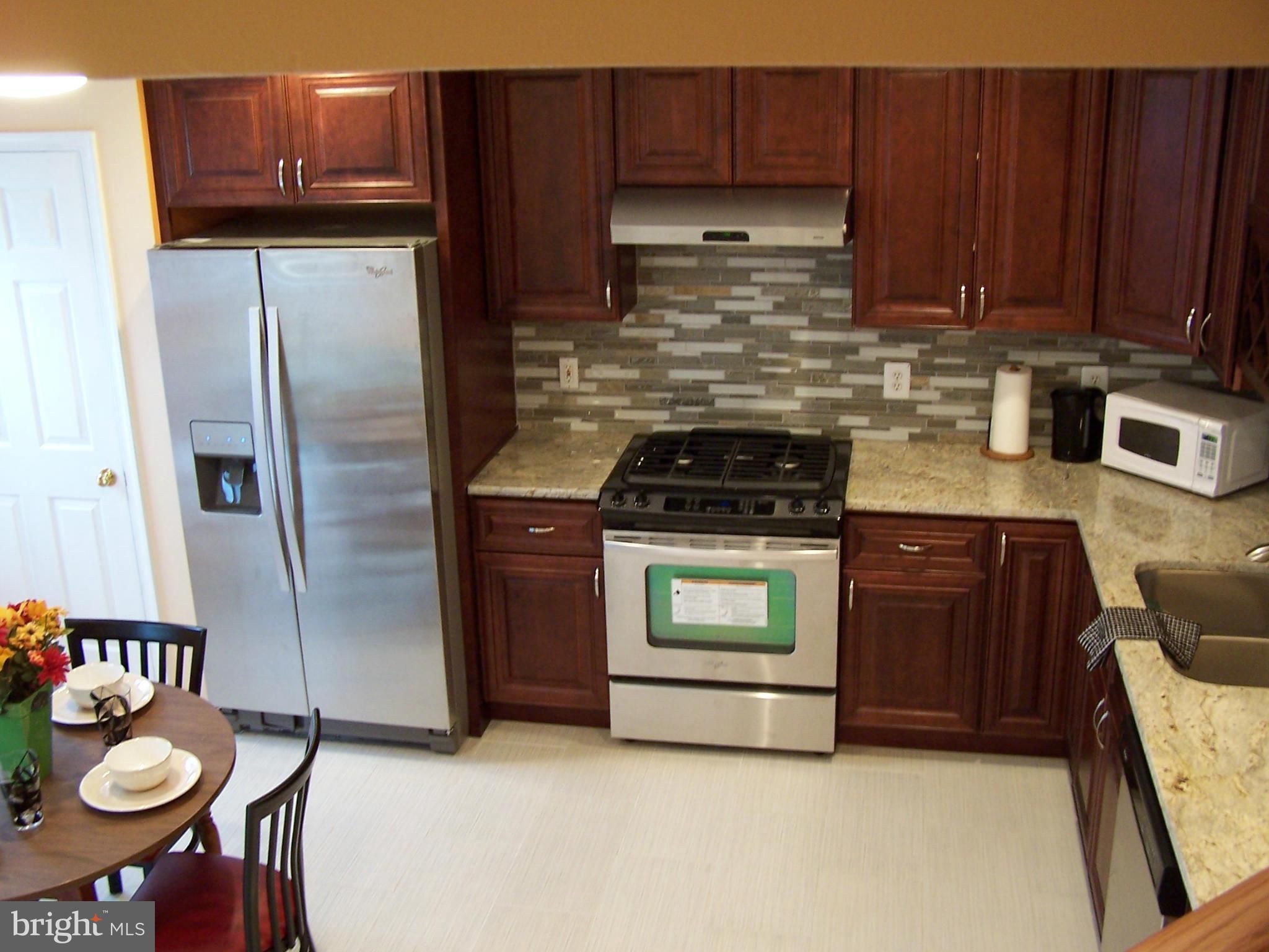 ISLAND CREEK - Residential