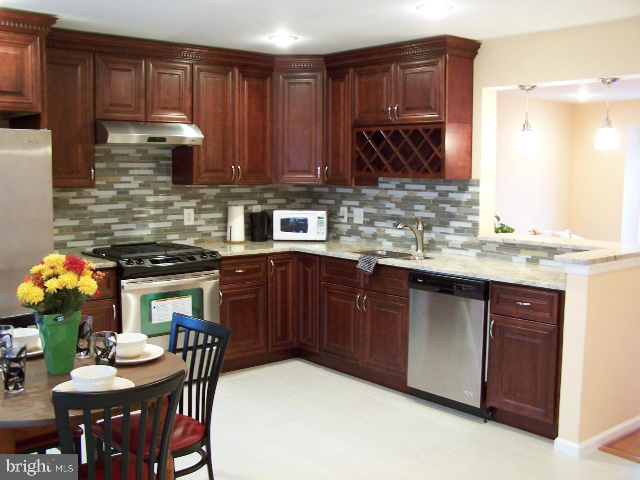 ISLAND CREEK - Residential